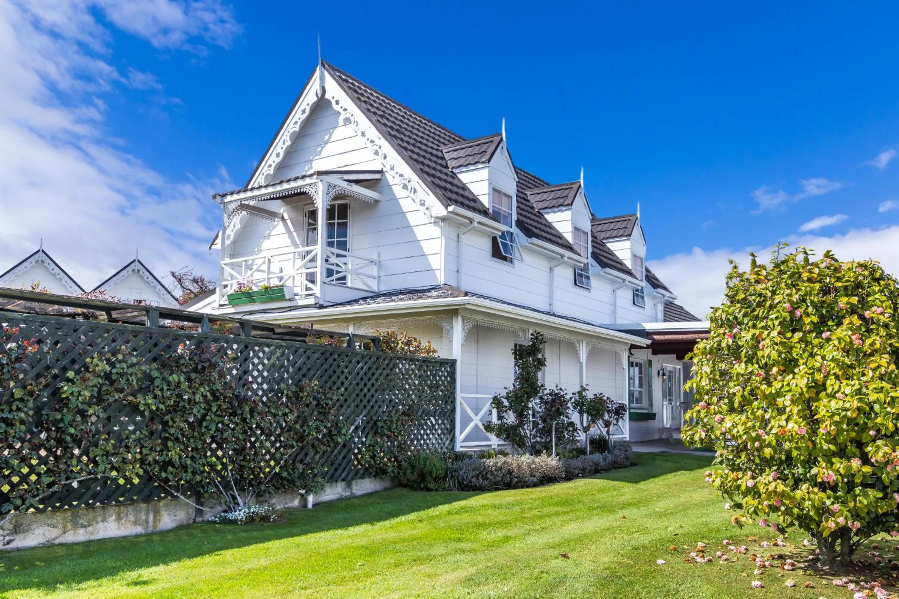 Garden in Phoenix Thermal Resort - Taupo