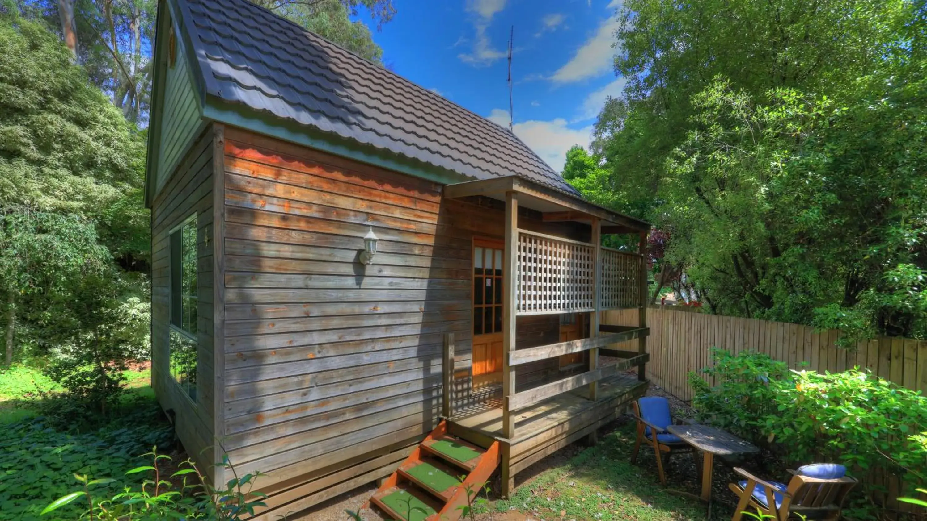 Open Plan Self-Contained Chalet (No pets) in Chalets Lumineux Open Plan Self-Contained Chalet (No pets) in Chalets Lumineux