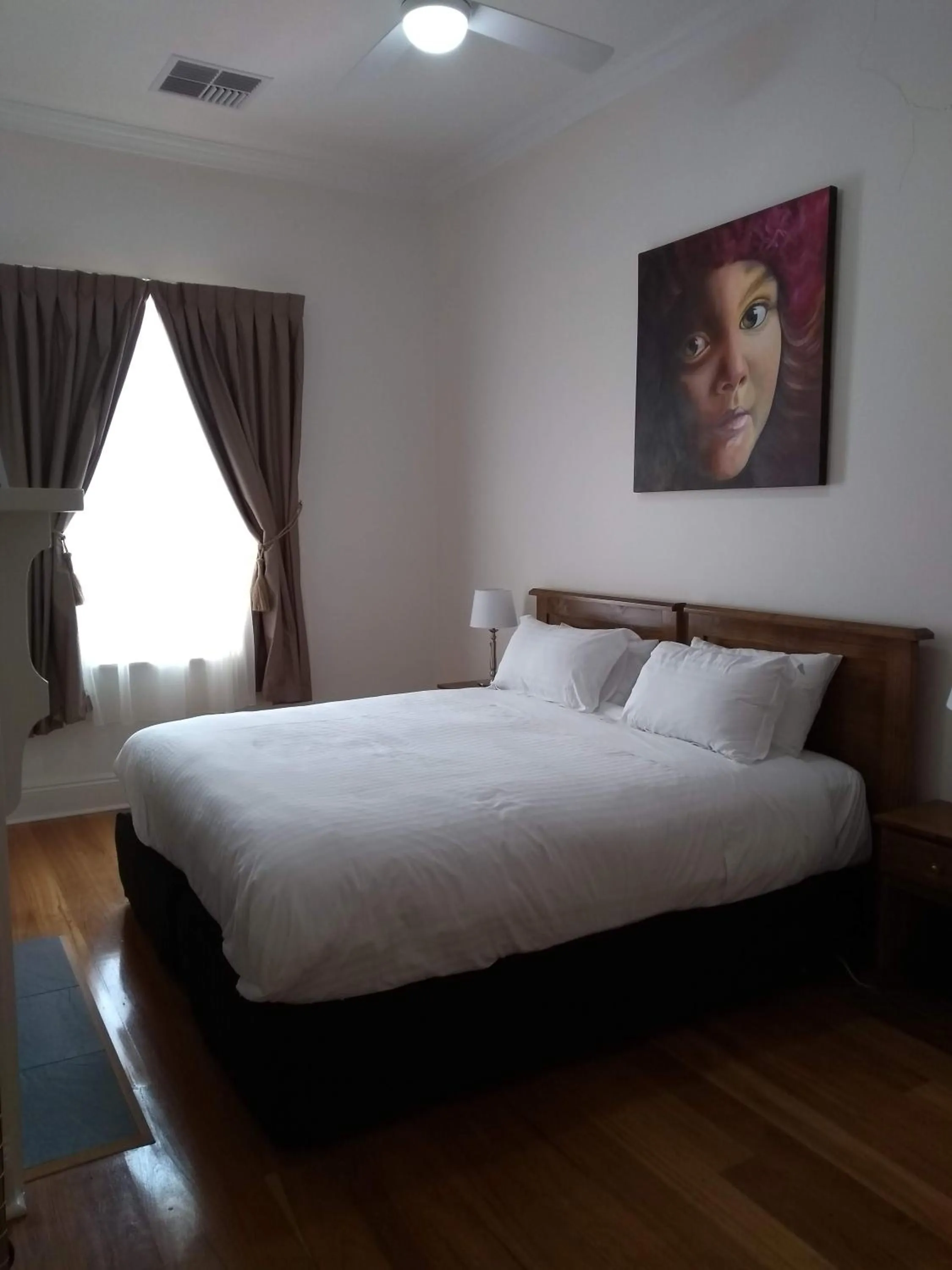 Bed in Birdwood Motel