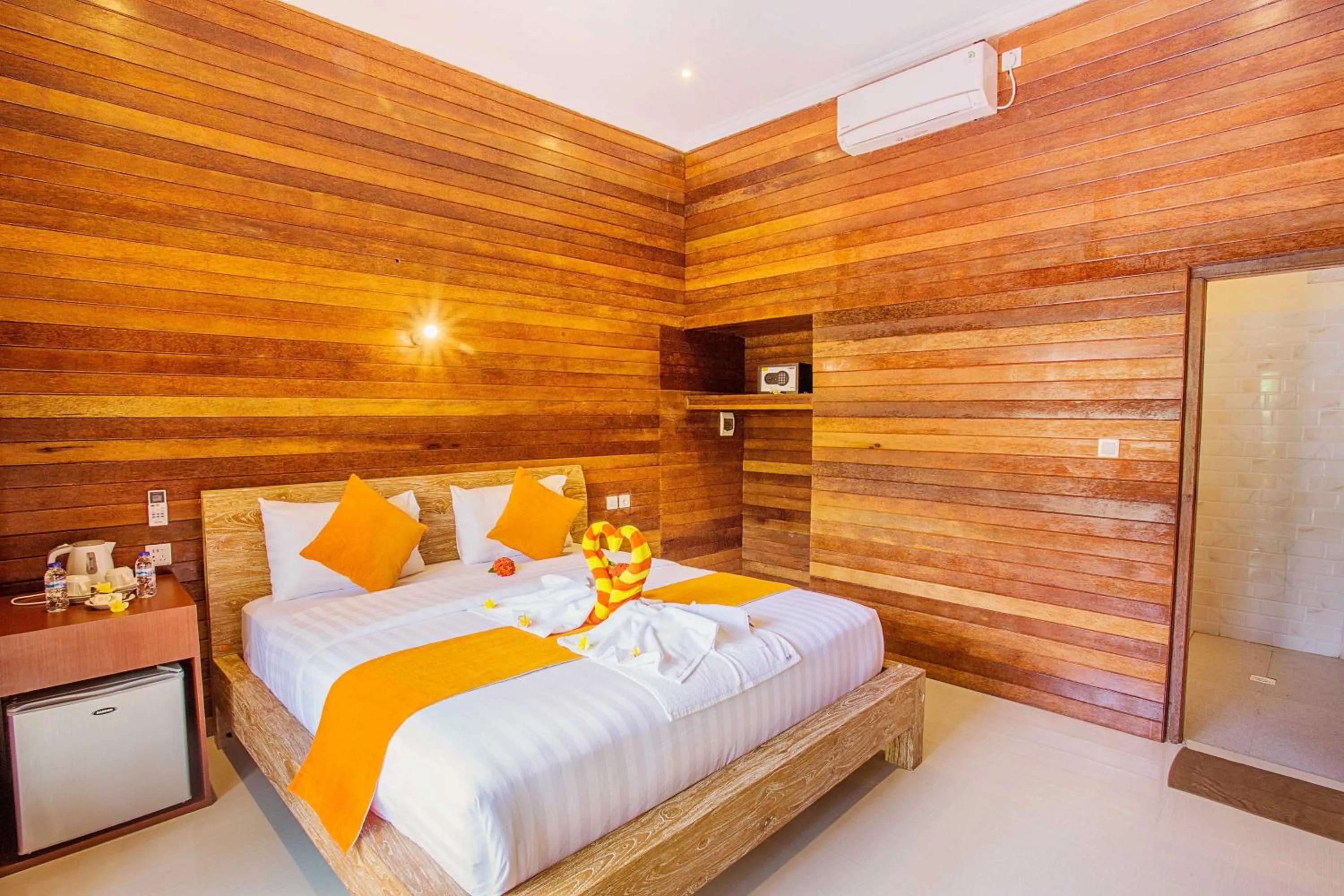 Bed in Dinatah Lembongan Villas