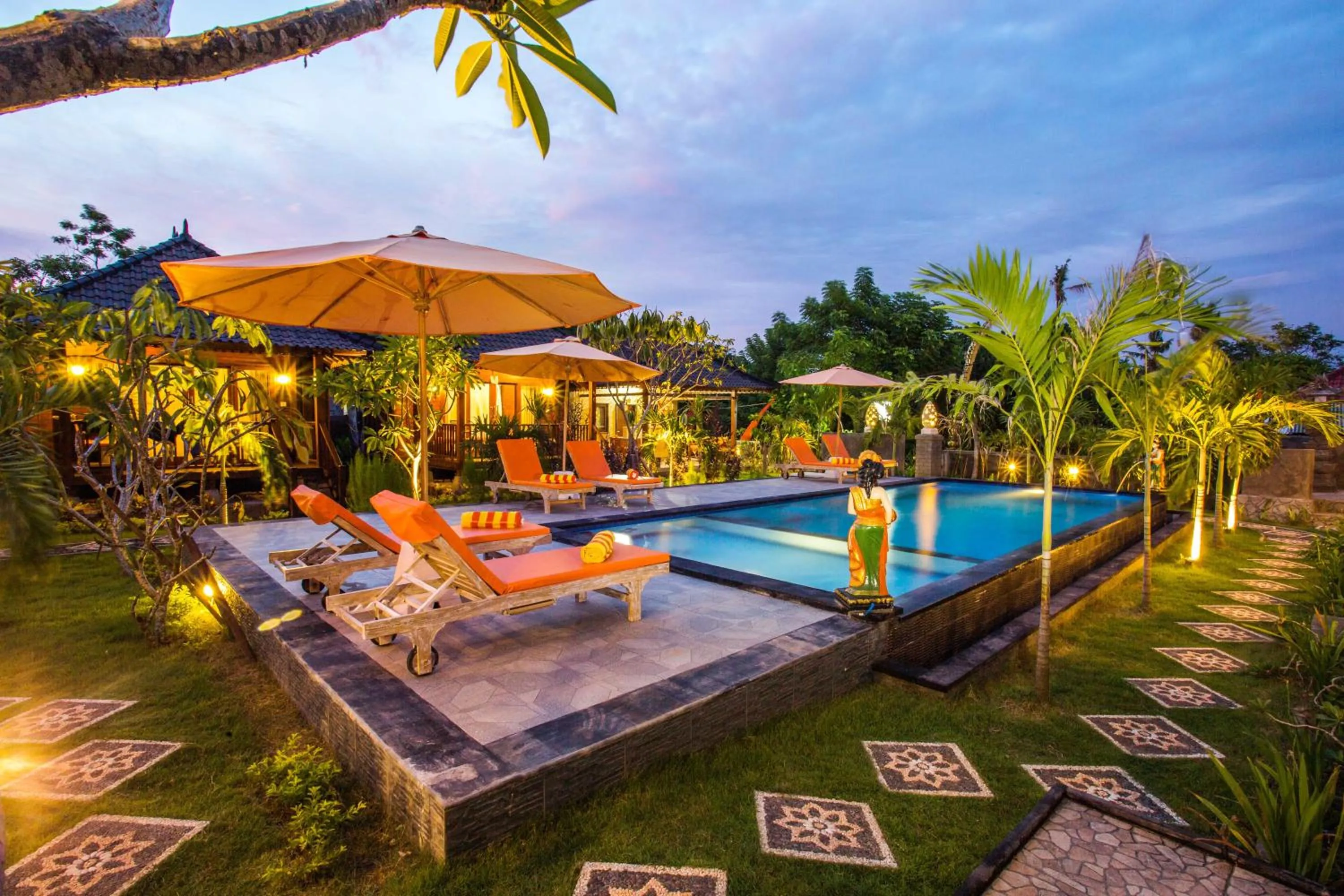 Night in Dinatah Lembongan Villas