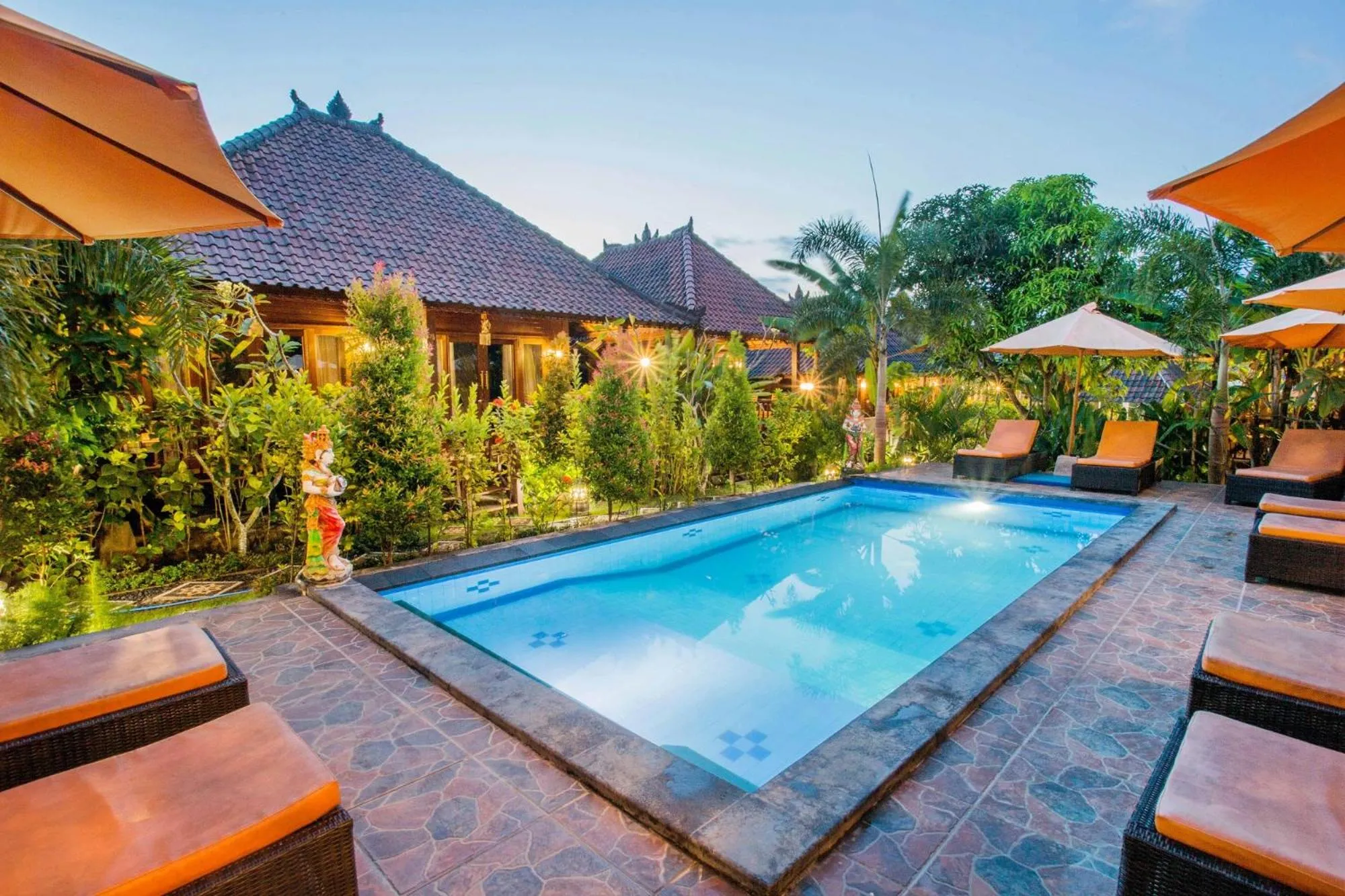 Property building in Dinatah Lembongan Villas