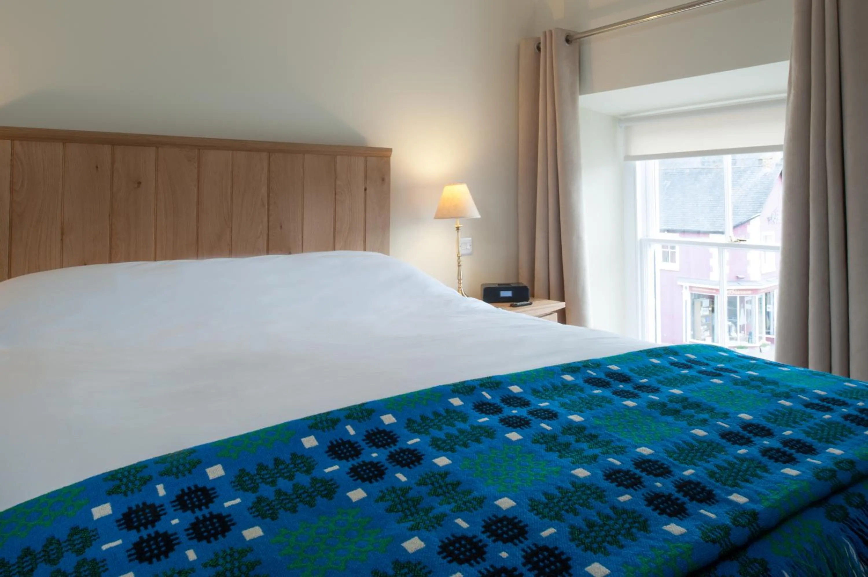 Bedroom, Bed in Y Talbot