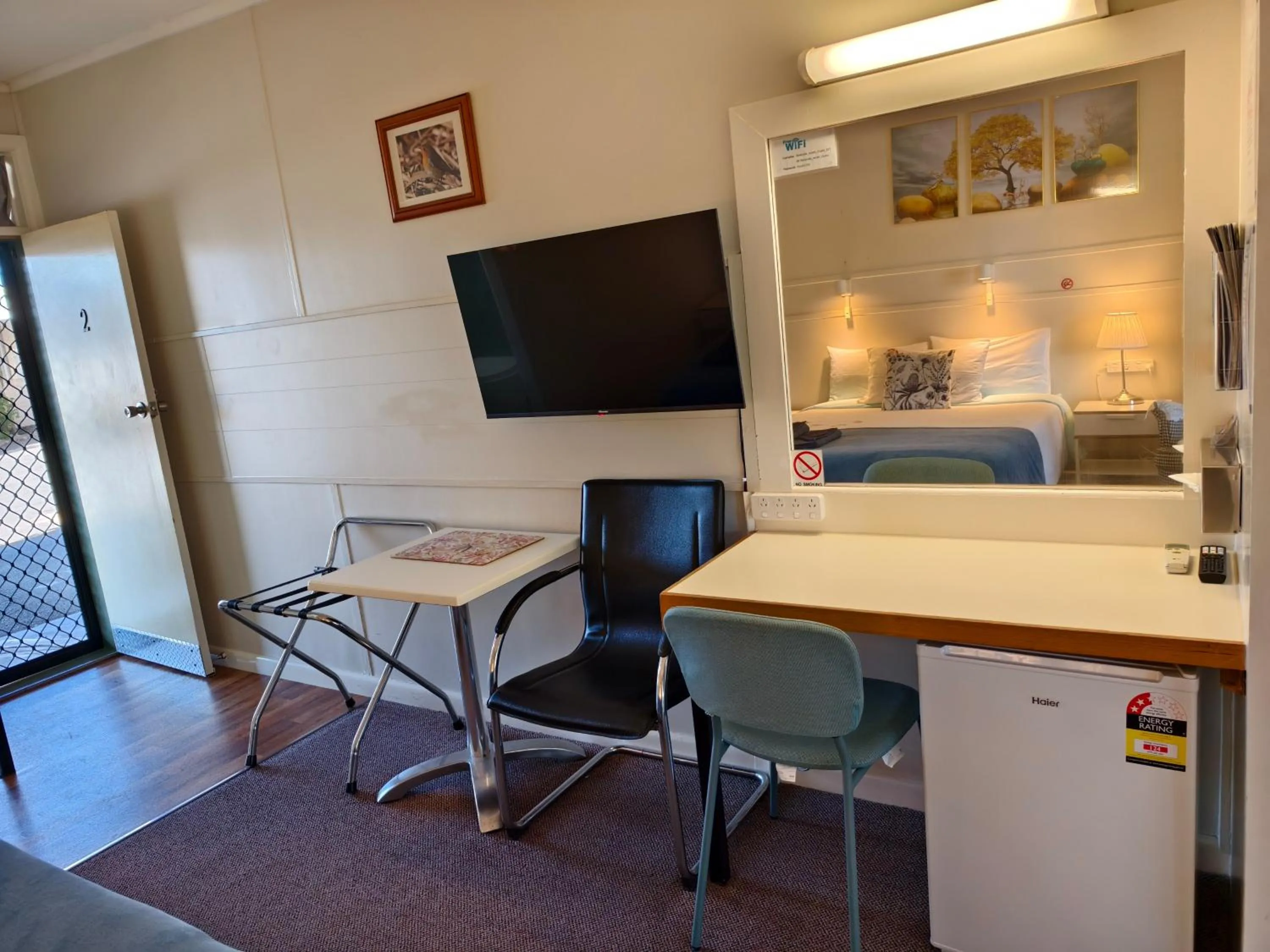 Bedroom in Donald Riverside Motel