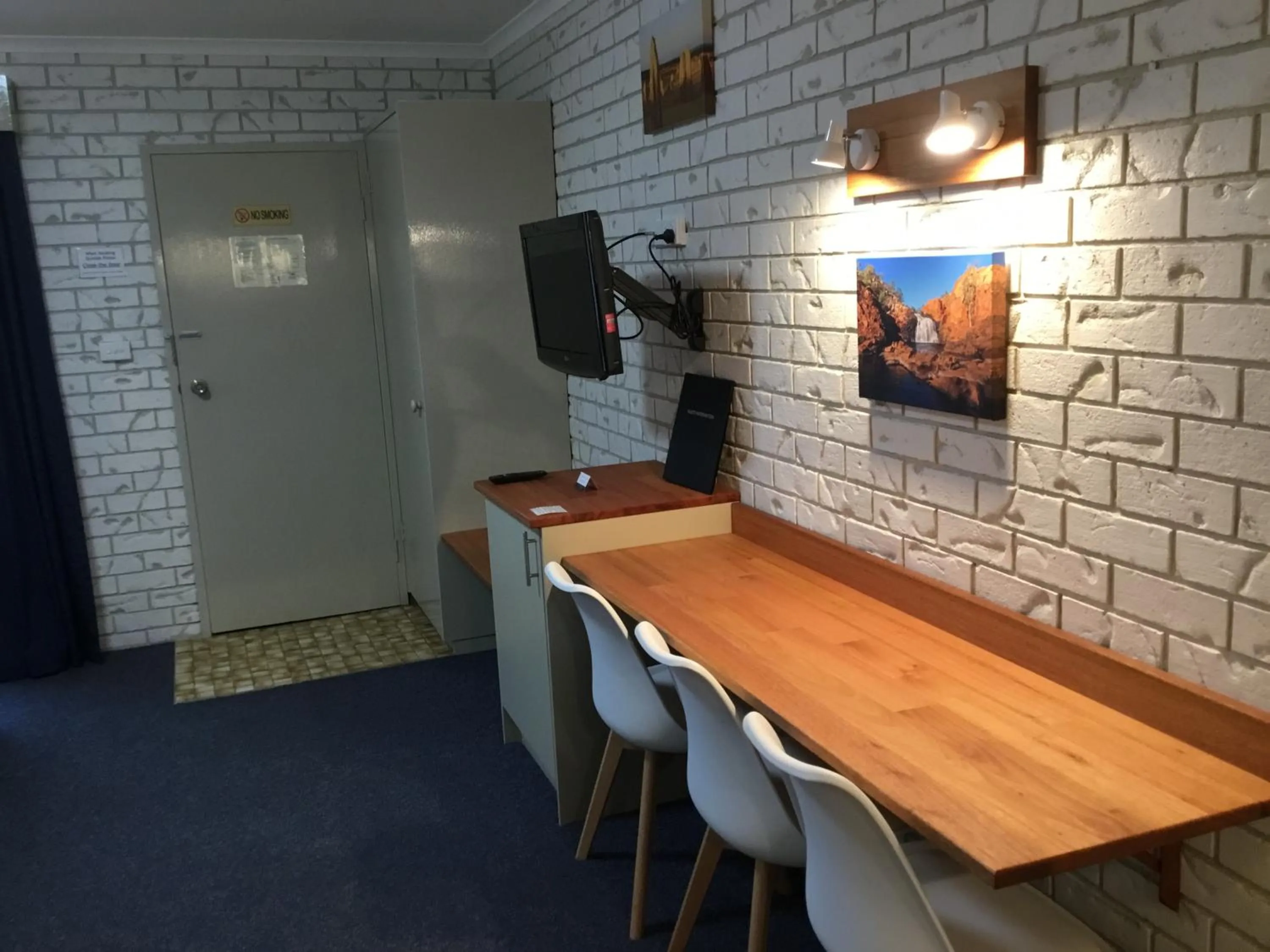 Bedroom in Culcairn Motor Inn