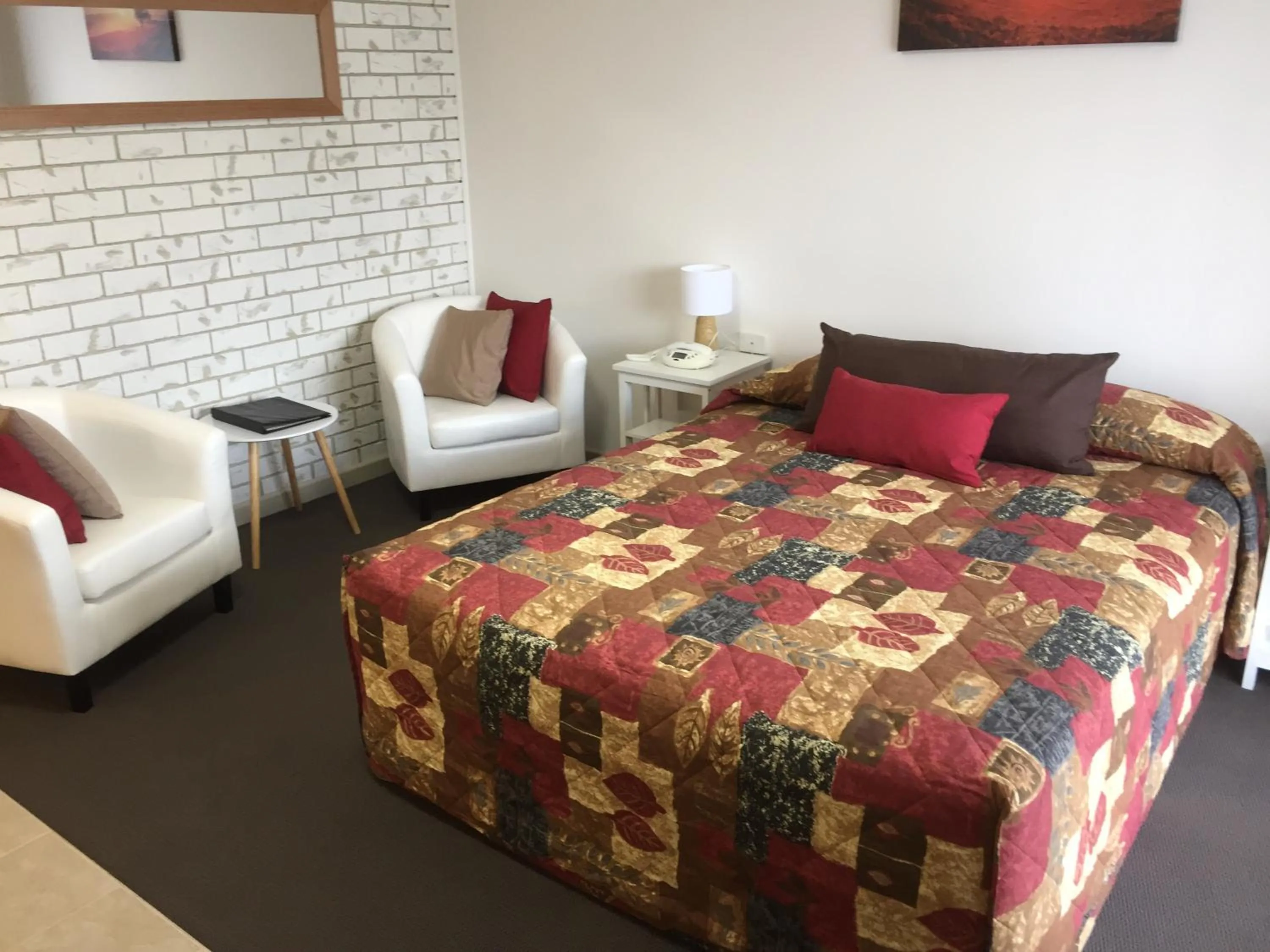 Bedroom, Bed in Culcairn Motor Inn