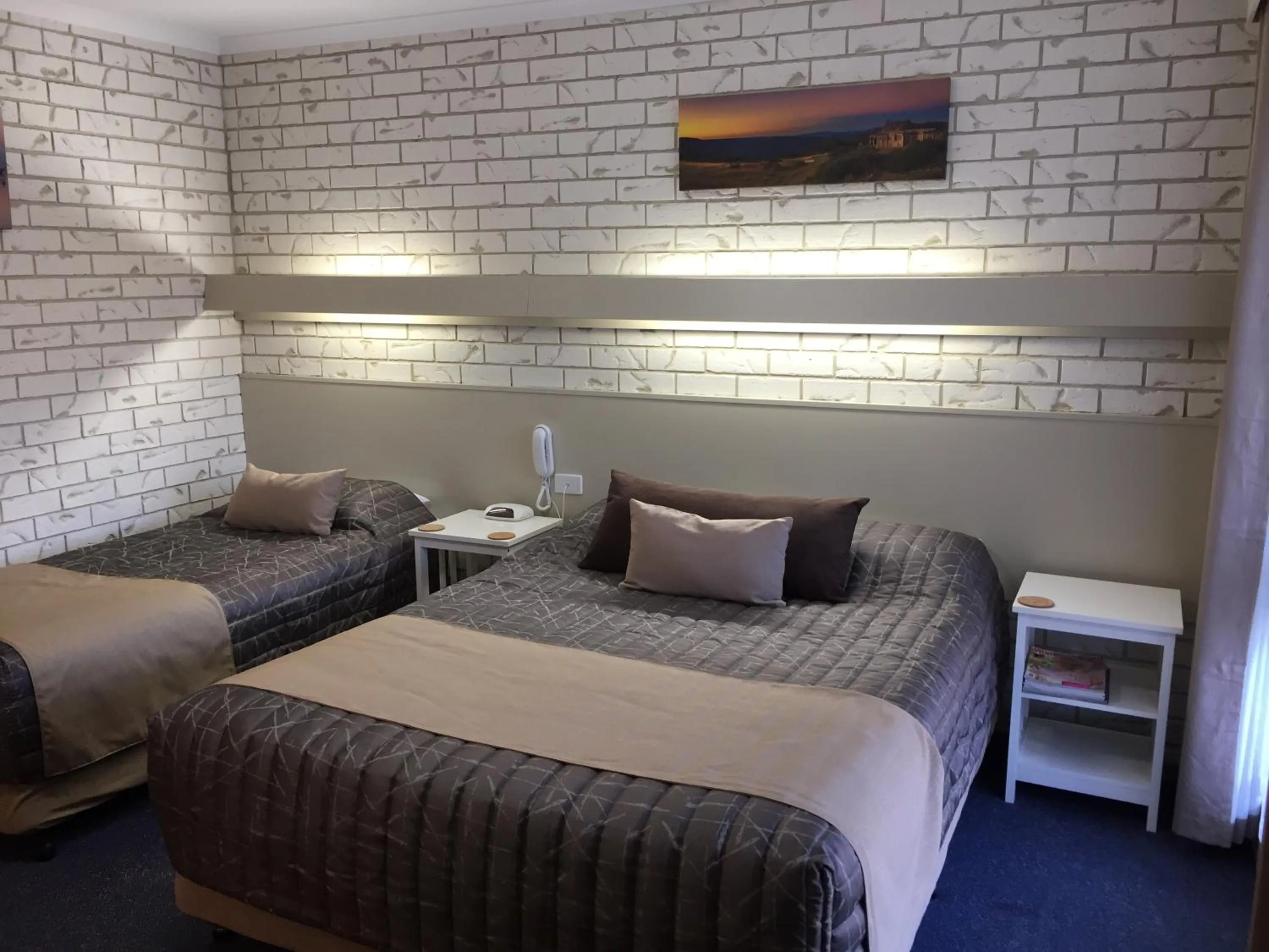 Bedroom, Bed in Culcairn Motor Inn