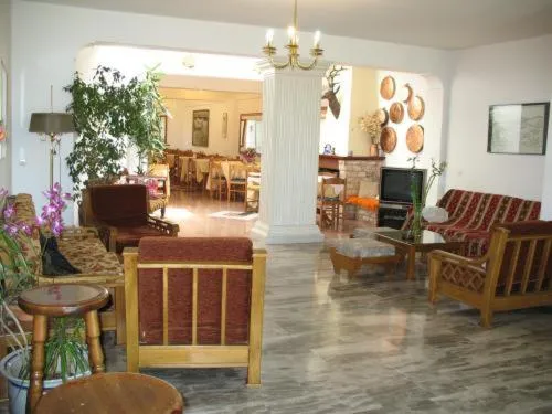 Area and facilities in Athina Hotel
