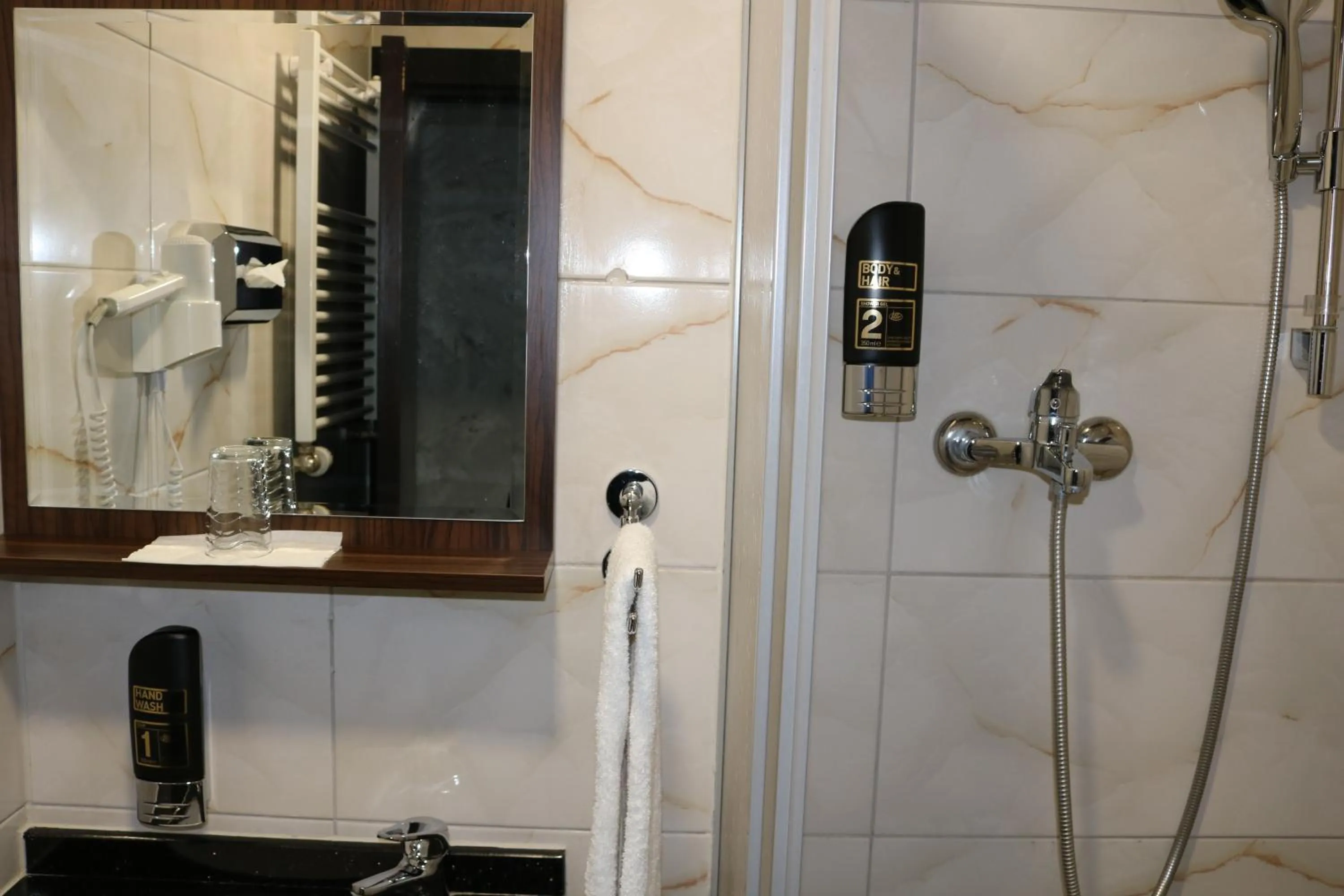 Toilet in Louis Hotels