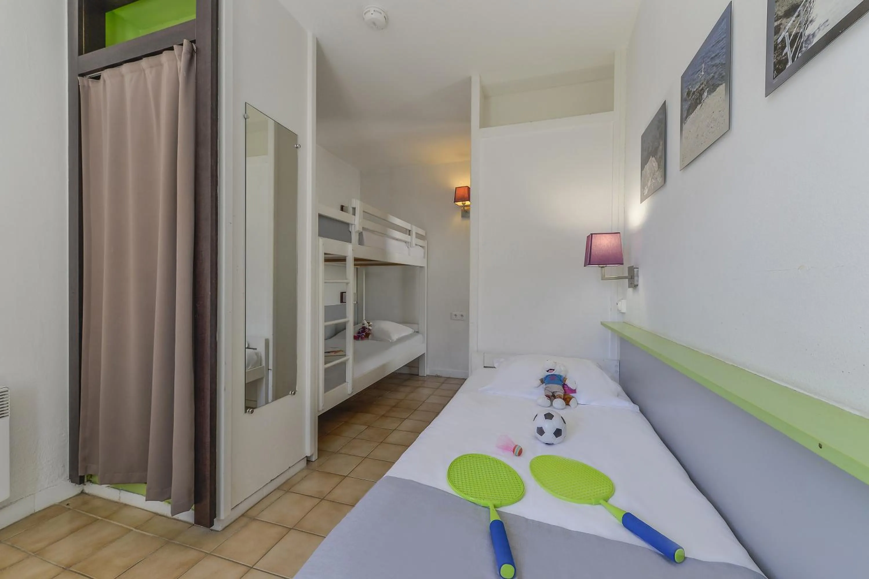 Bedroom, Bed in Belambra Clubs La Grande Motte - Petite Camargue Presqu'île Du Ponant