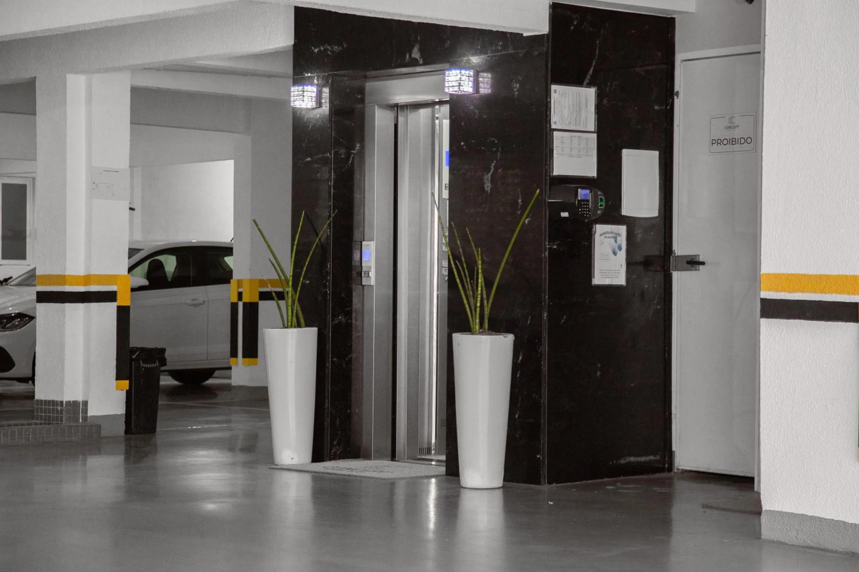 elevator in Concept Hotel Flat
