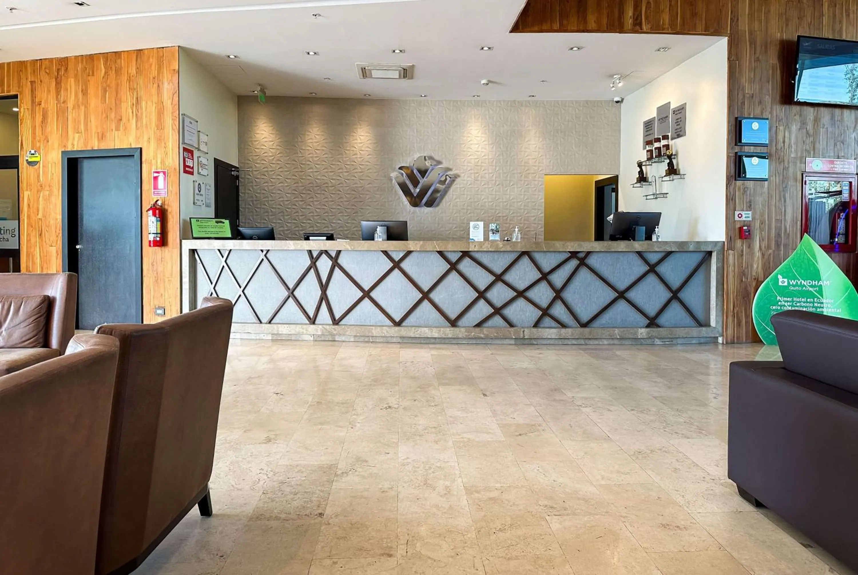 Lobby or reception in Wyndham Quito Airport