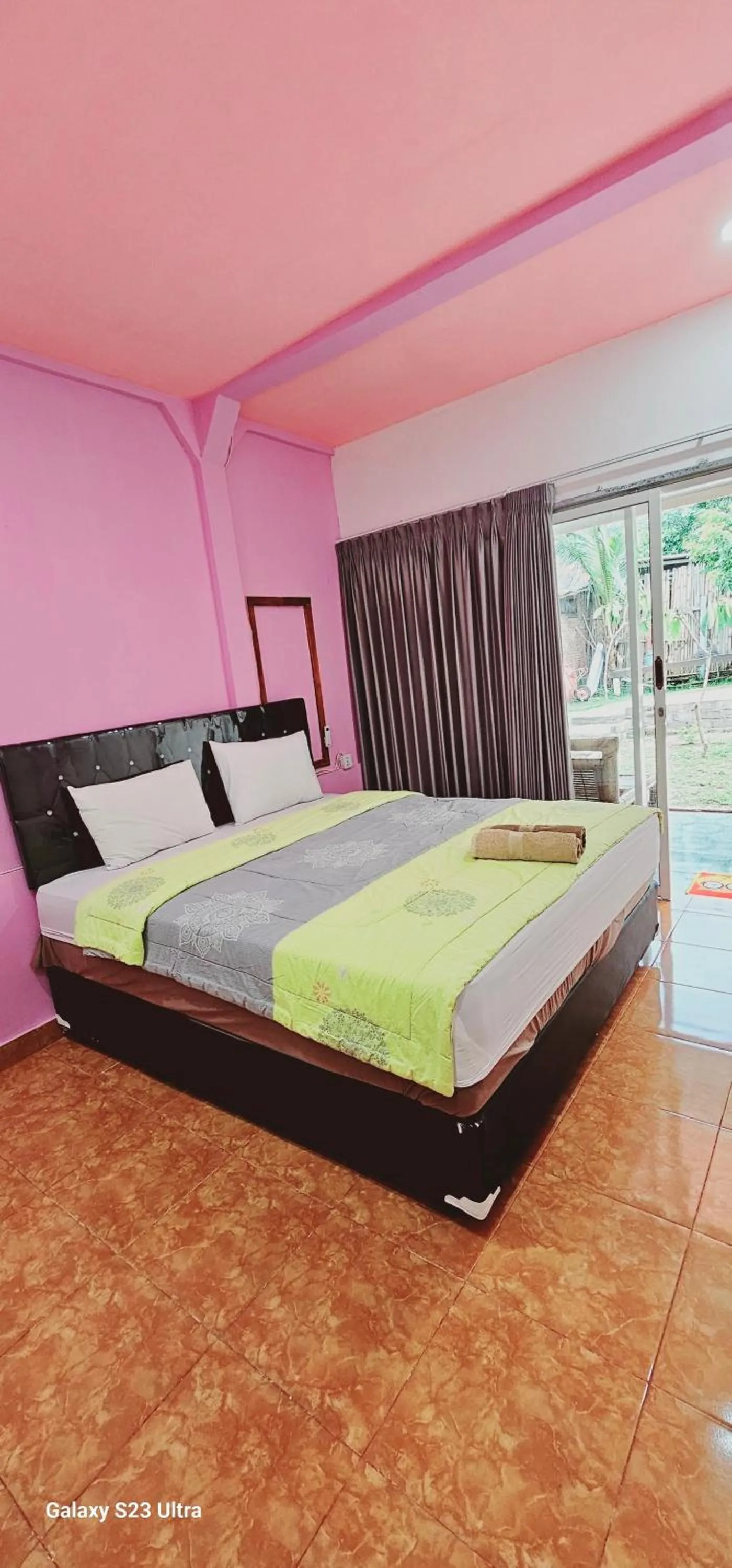 Bed in Pondok Guru Bakti Cottage