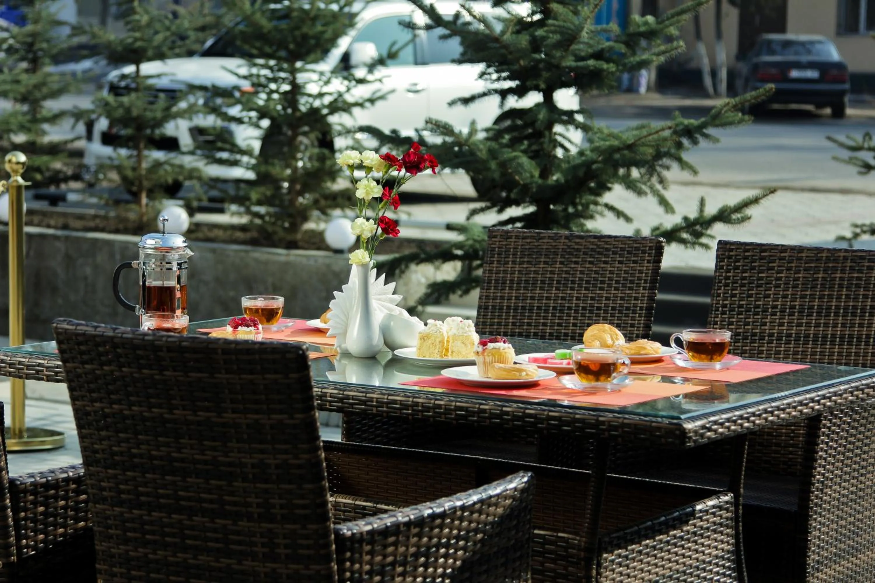 Food in Garden Hotel