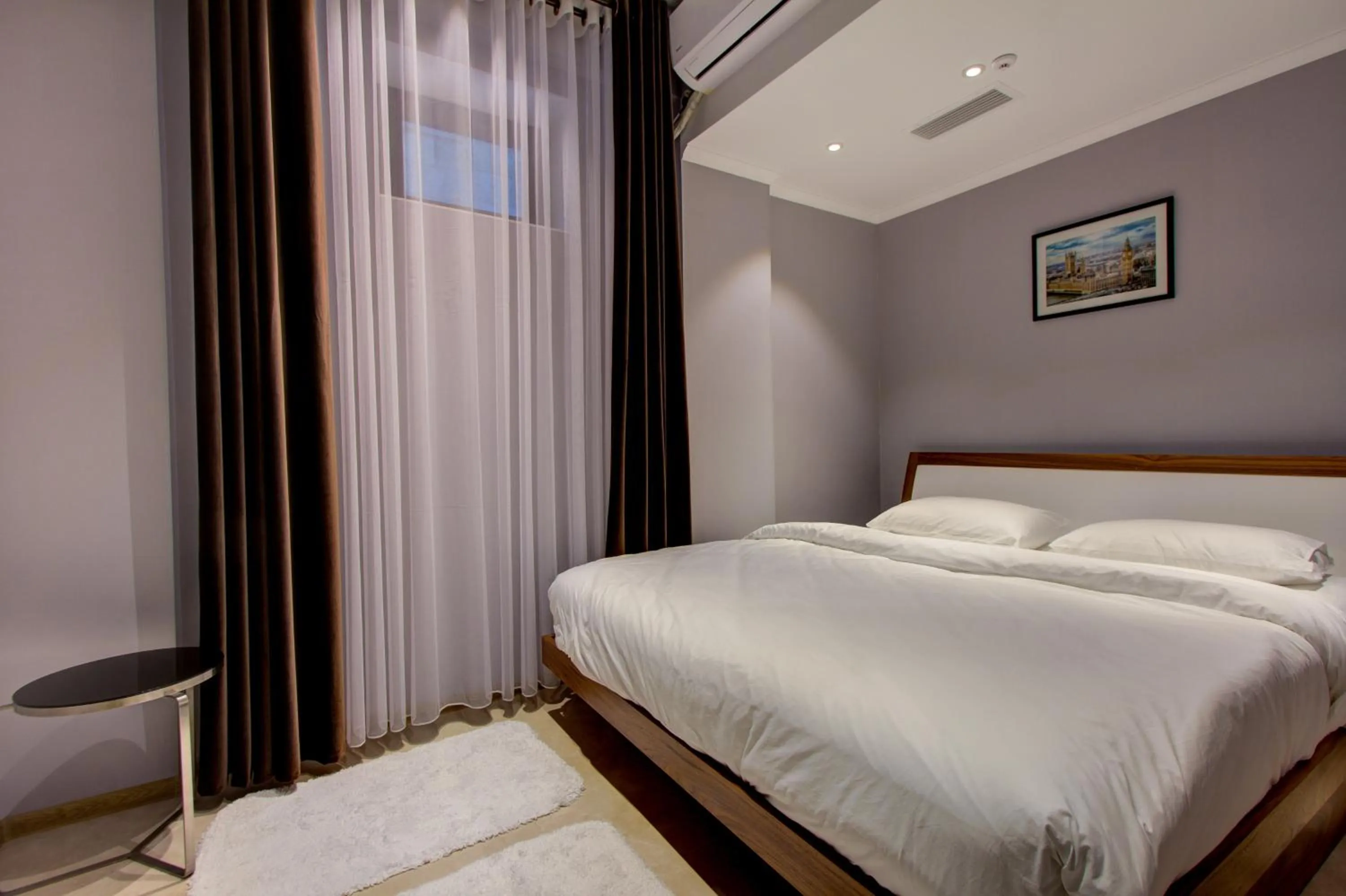 Bedroom, Bed in Garden Hotel