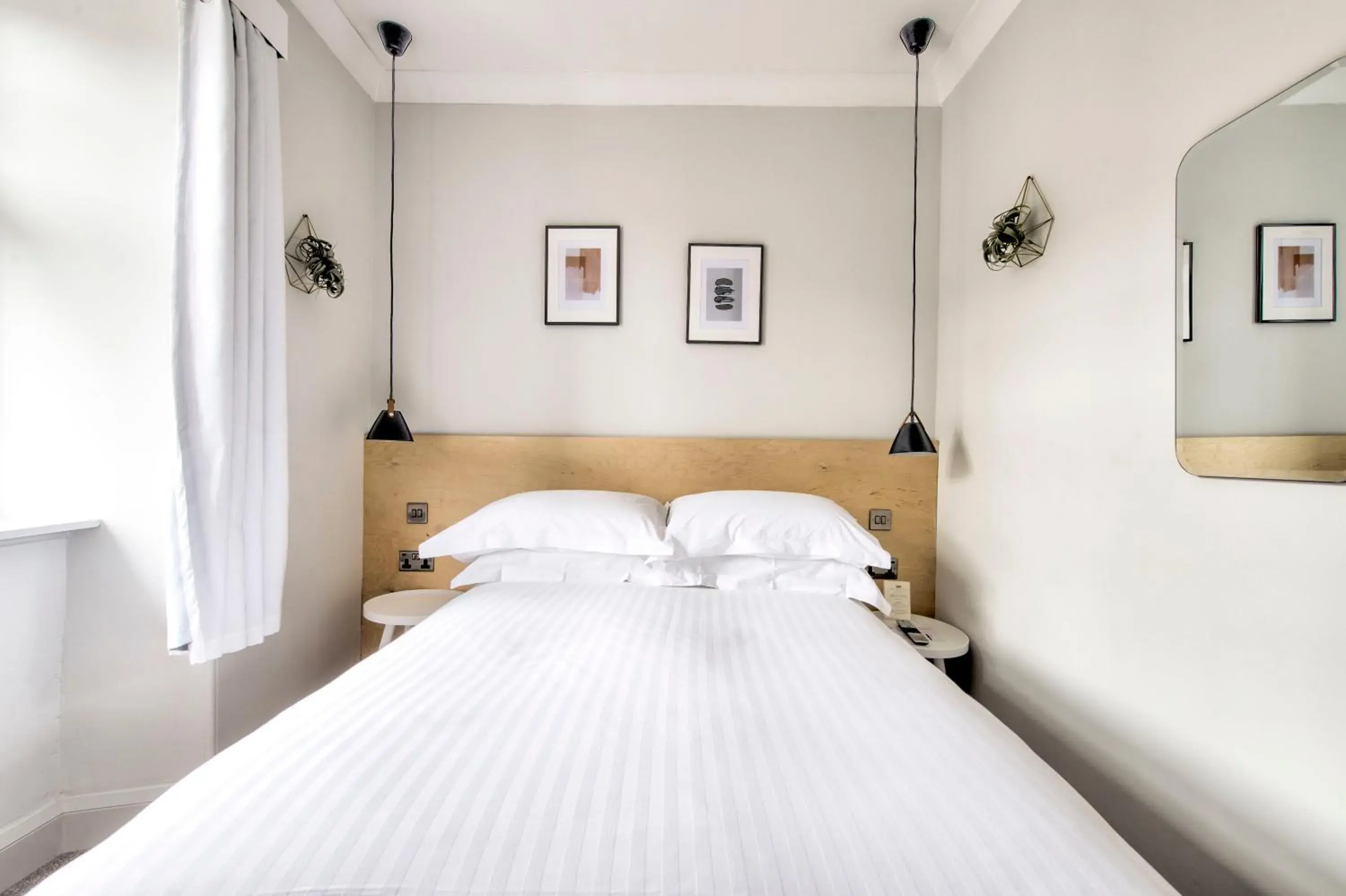 Small Double Room in The Castle Hotel Small Double Room in The Castle Hotel