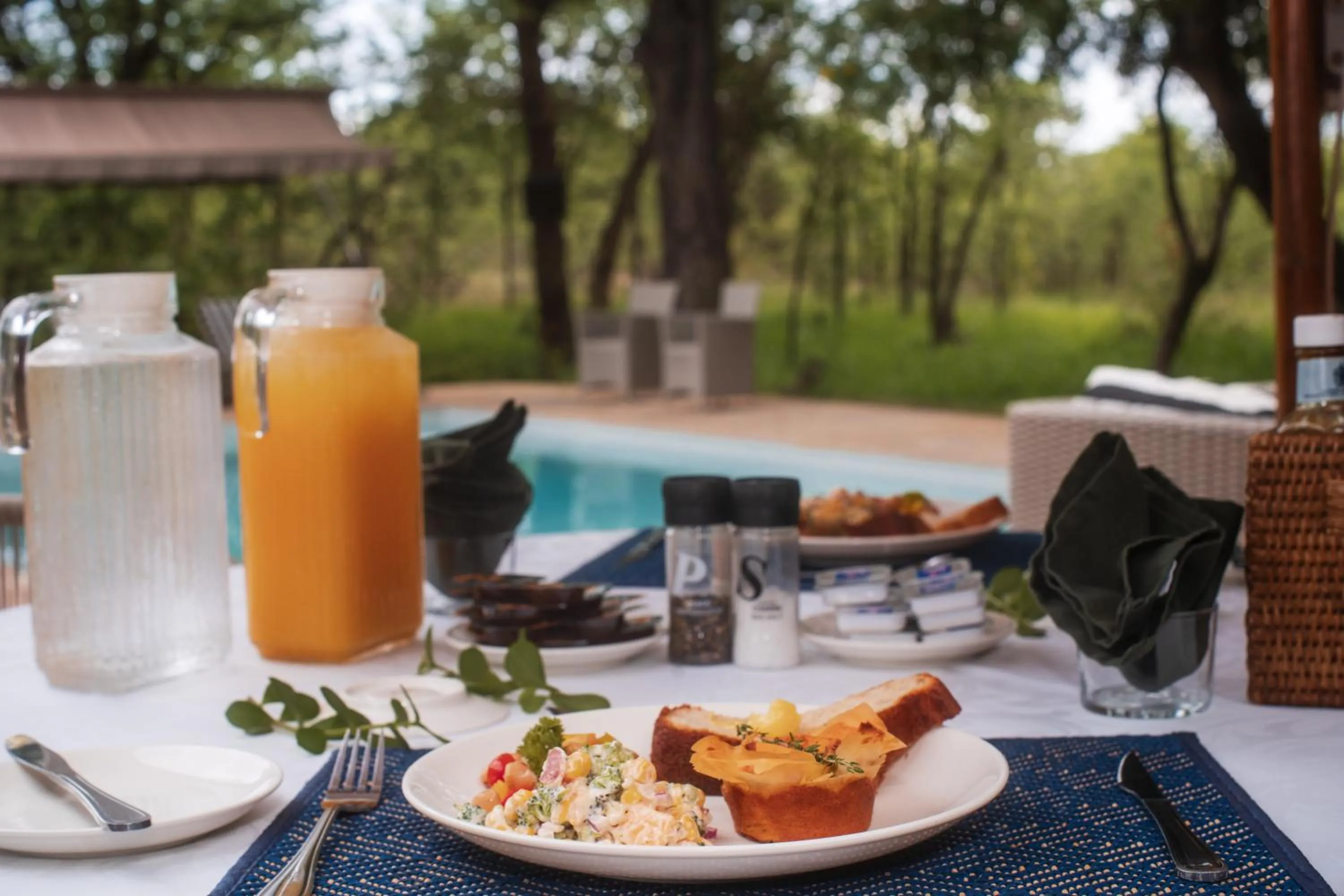 Food in Xanatseni Private Camp