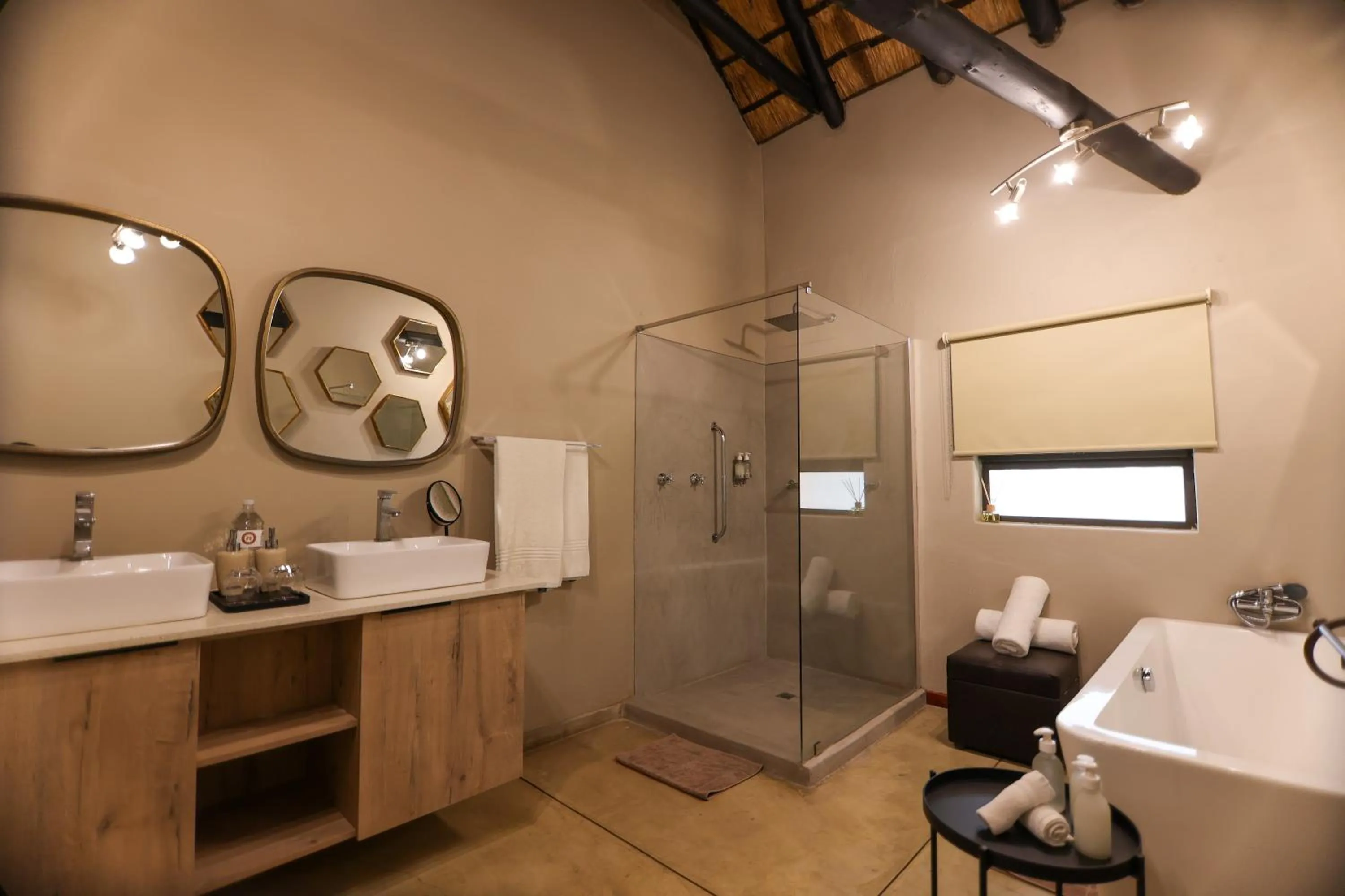 Xanatseni Private Camp