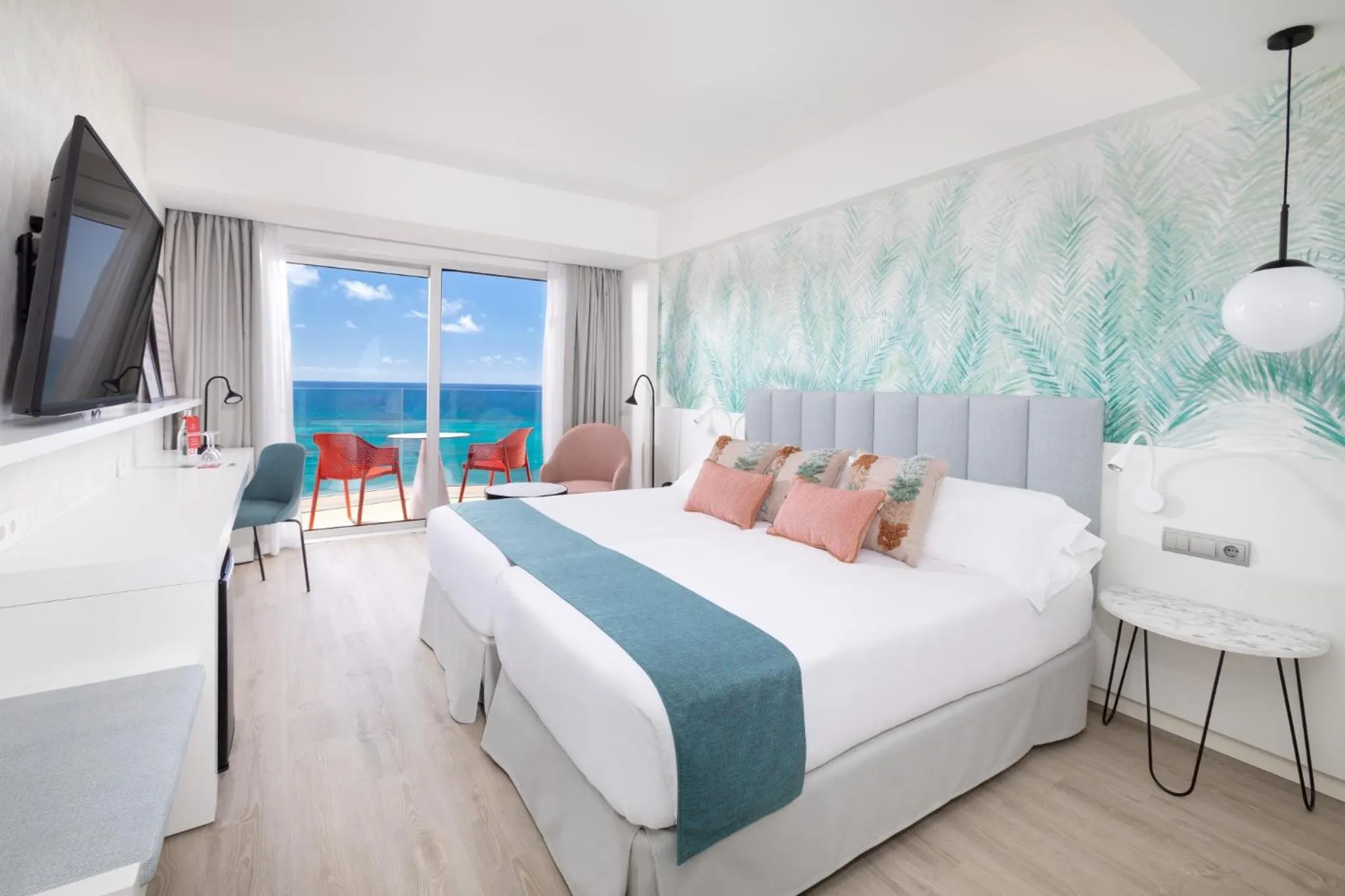 Sea view, Bed in Hotel Cristina by Tigotan Las Palmas - Adults Only