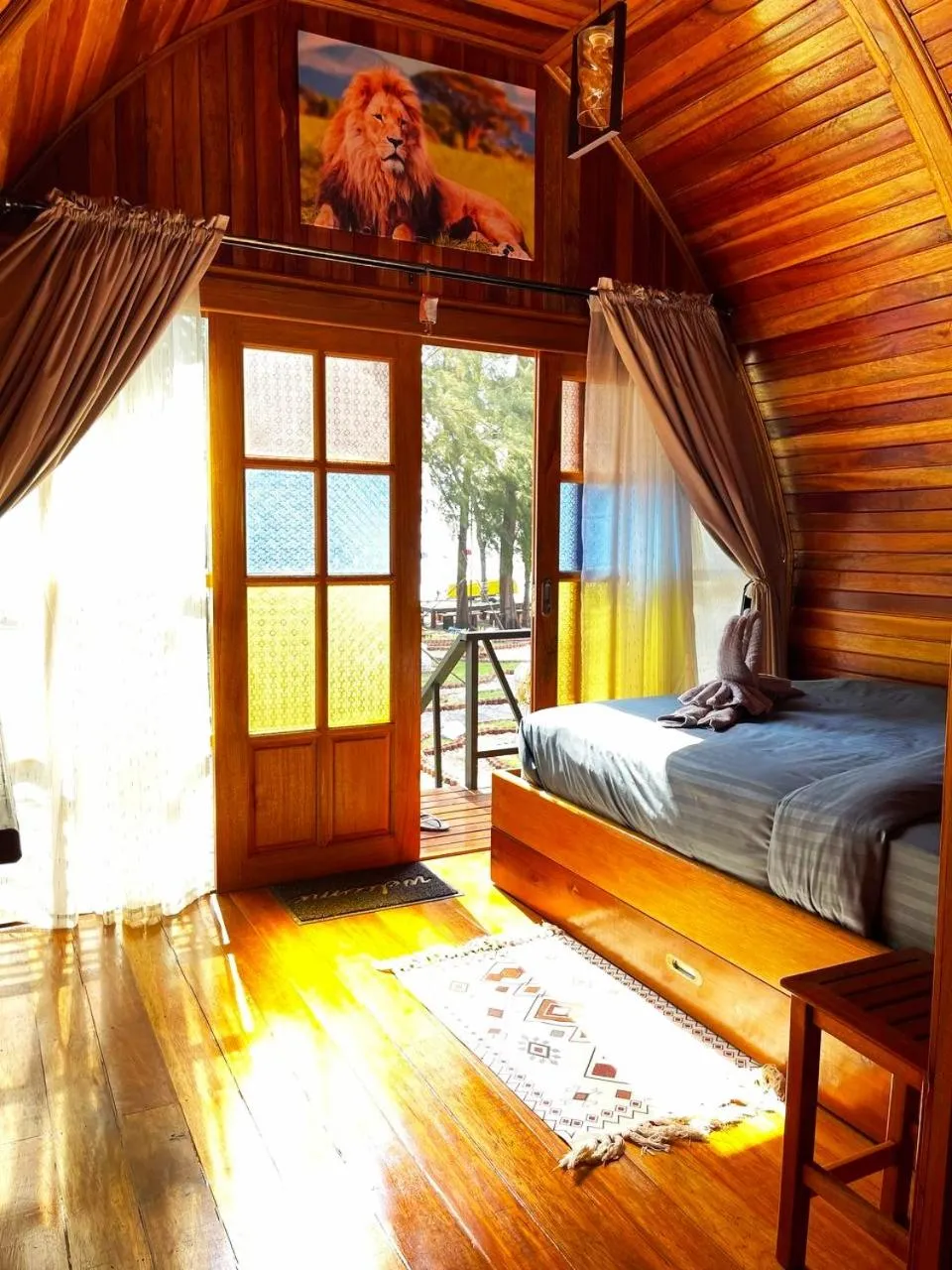 Facade/entrance, Bed in Mumsa Beach Resort & Restaurant