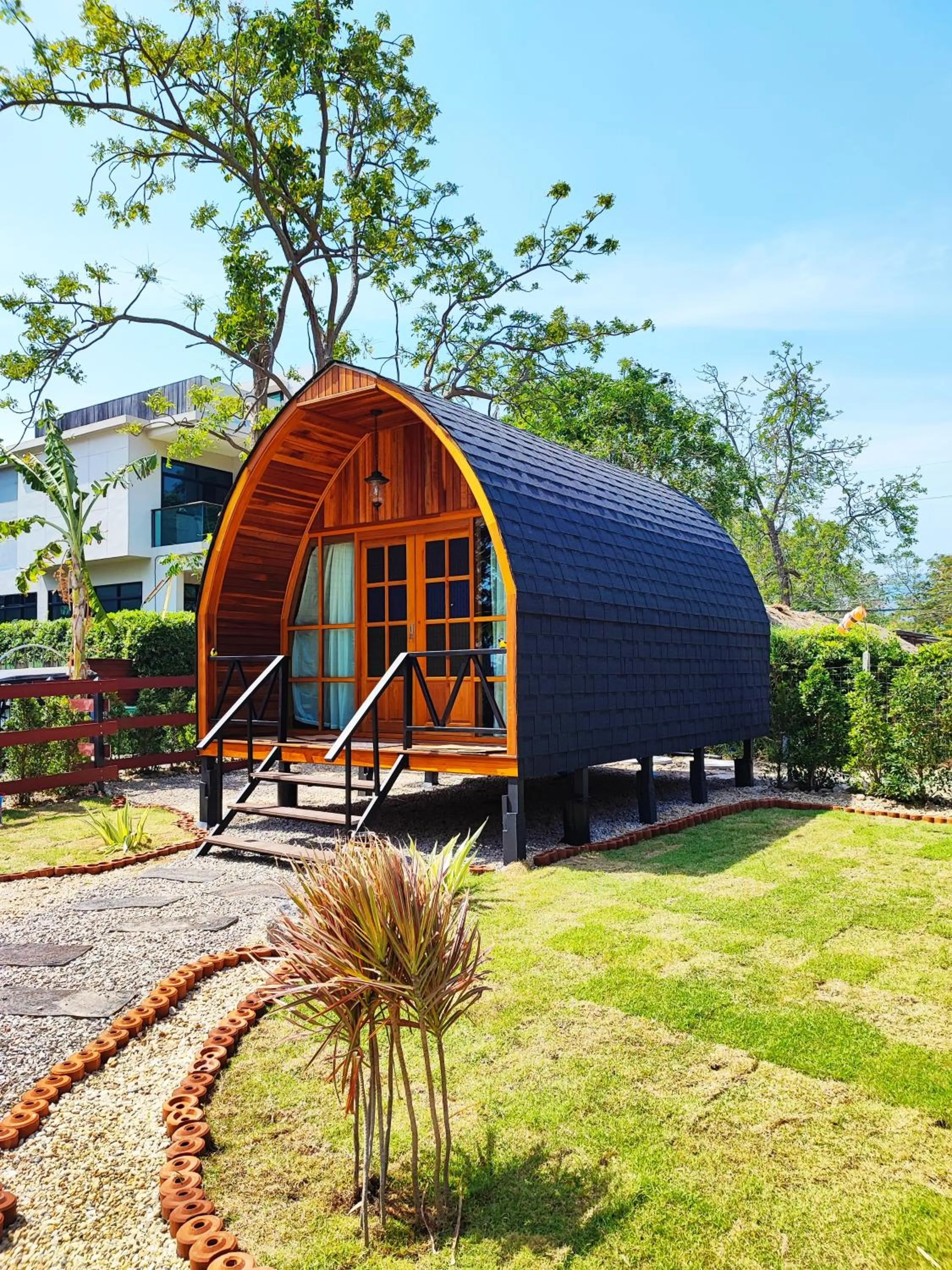 Property building in Mumsa Beach Resort & Restaurant