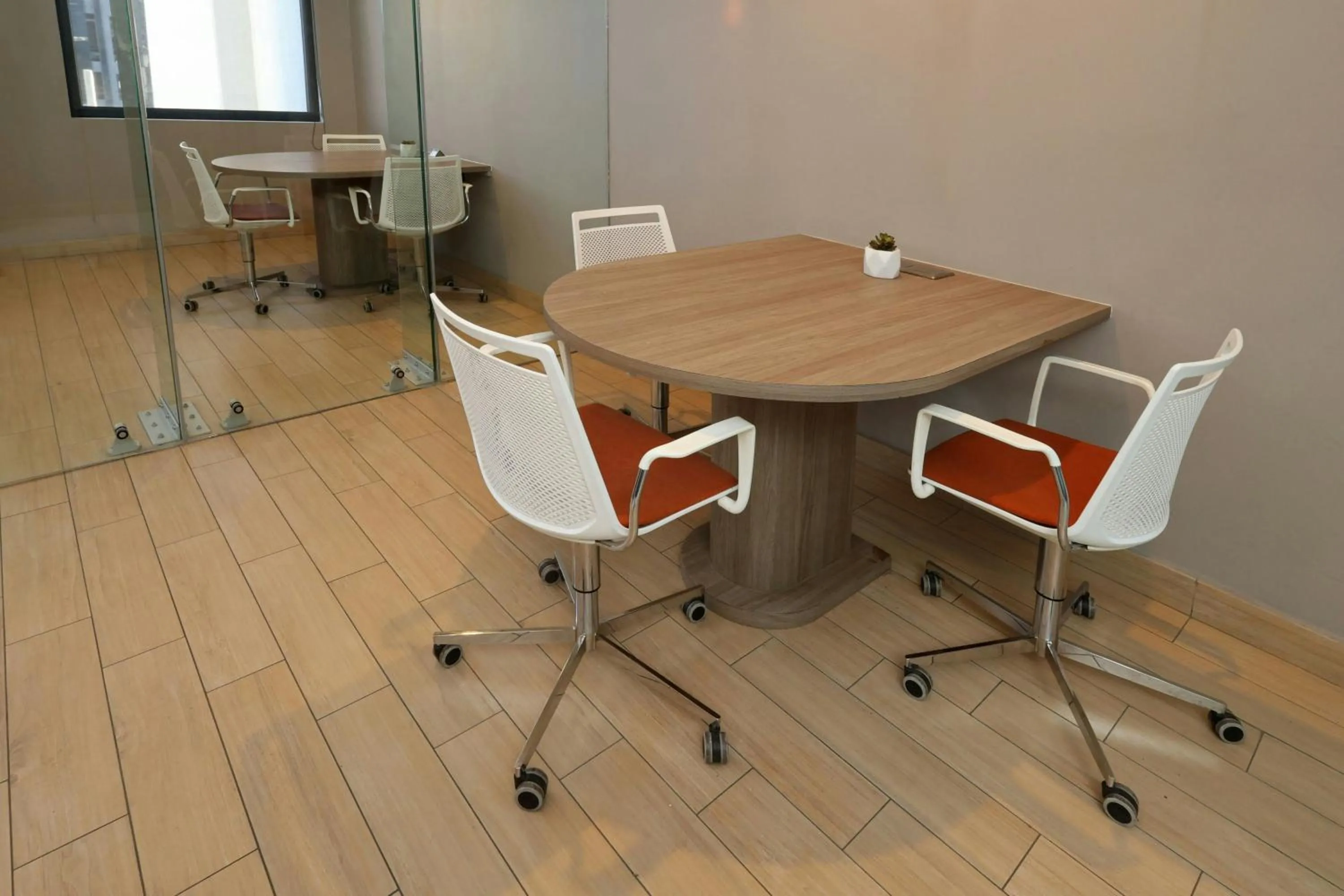 Meeting/conference room in City Express Plus by Marriott Monterrey Galerías