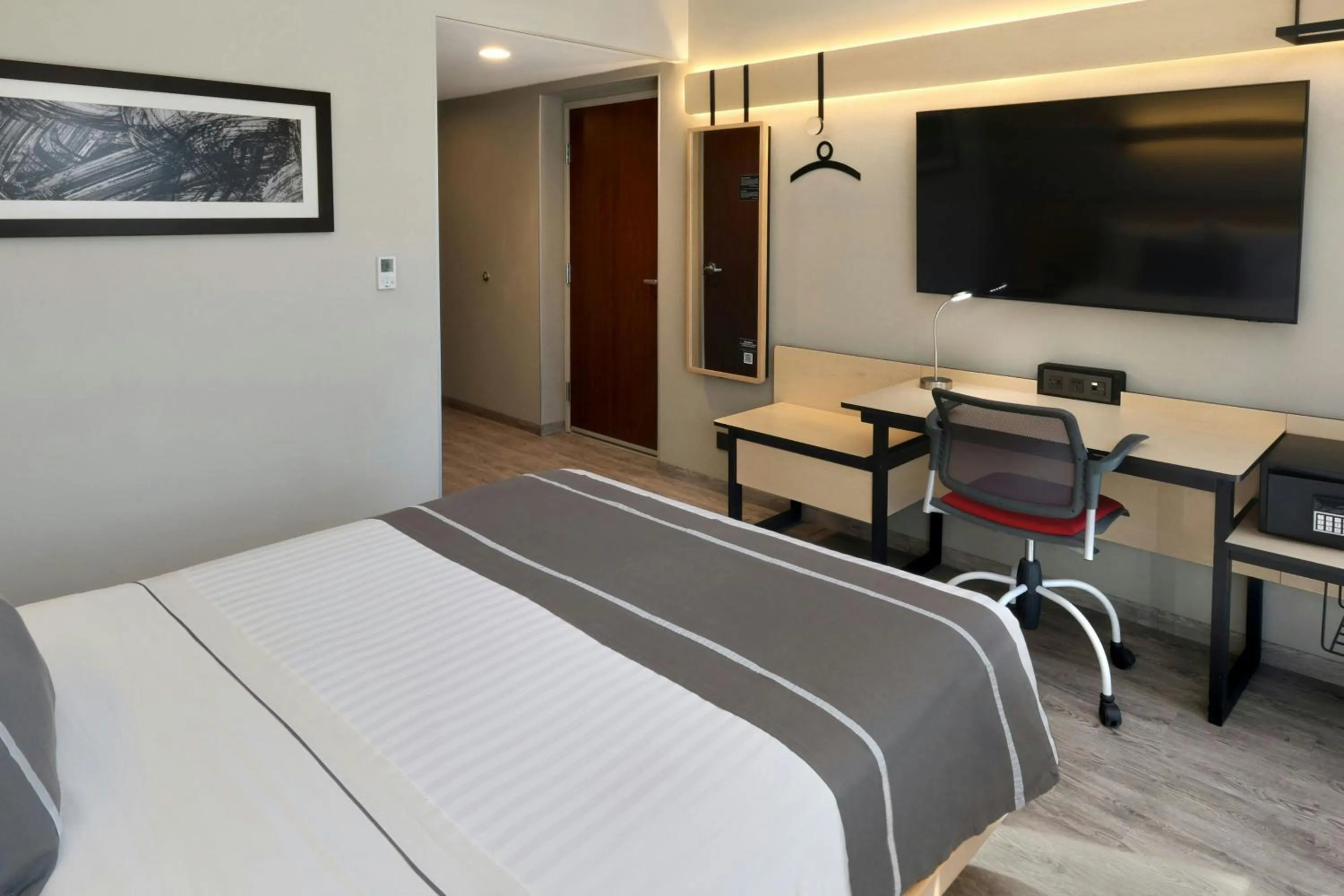 Photo of the whole room, Bed in City Express Plus by Marriott Monterrey Galerías