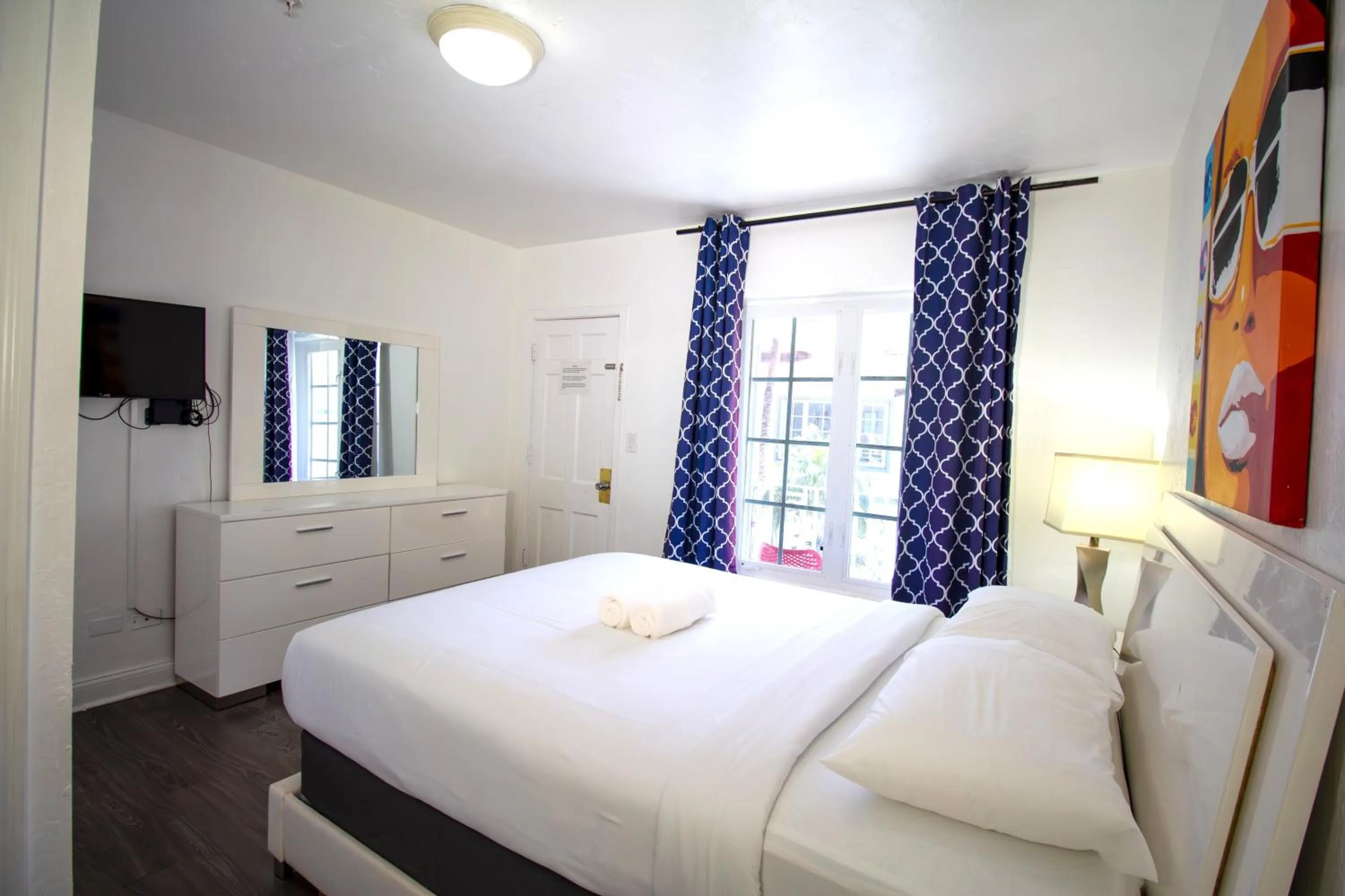 Bed in Courtyard Apartments Part of the Oasis Casita Collection