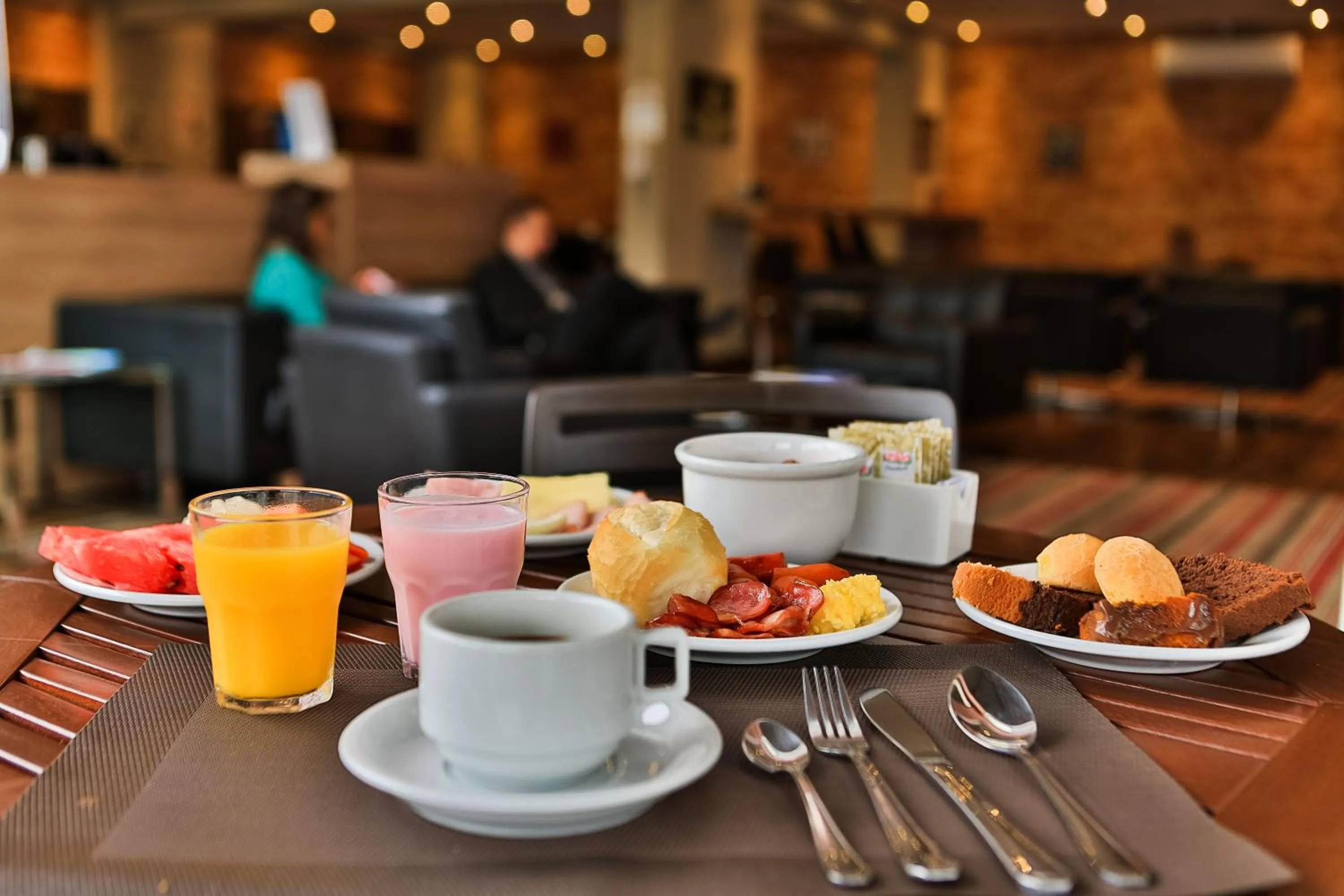 Buffet breakfast in i5 Hotel Águas Claras