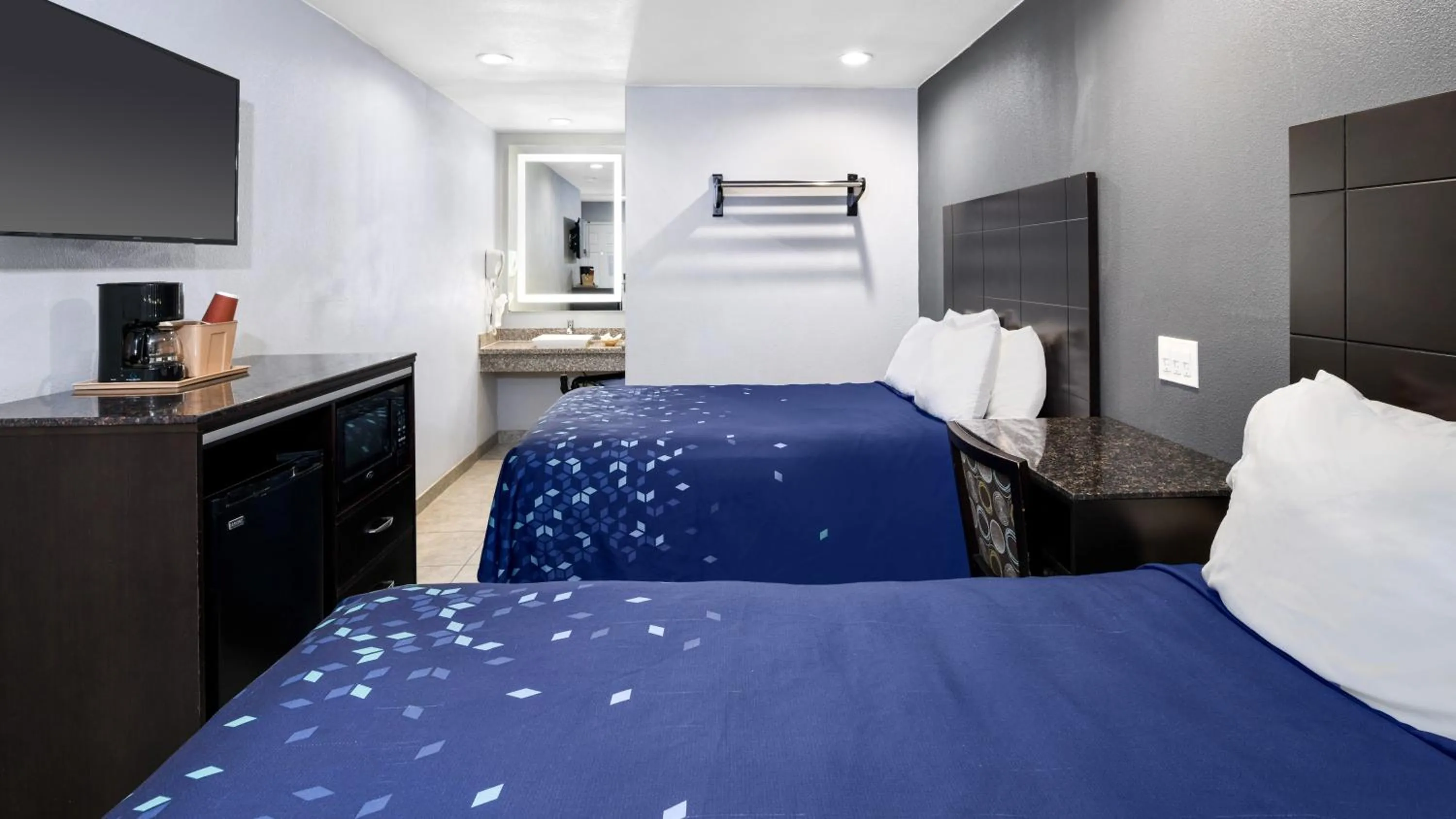 Bed in Scandia Motel