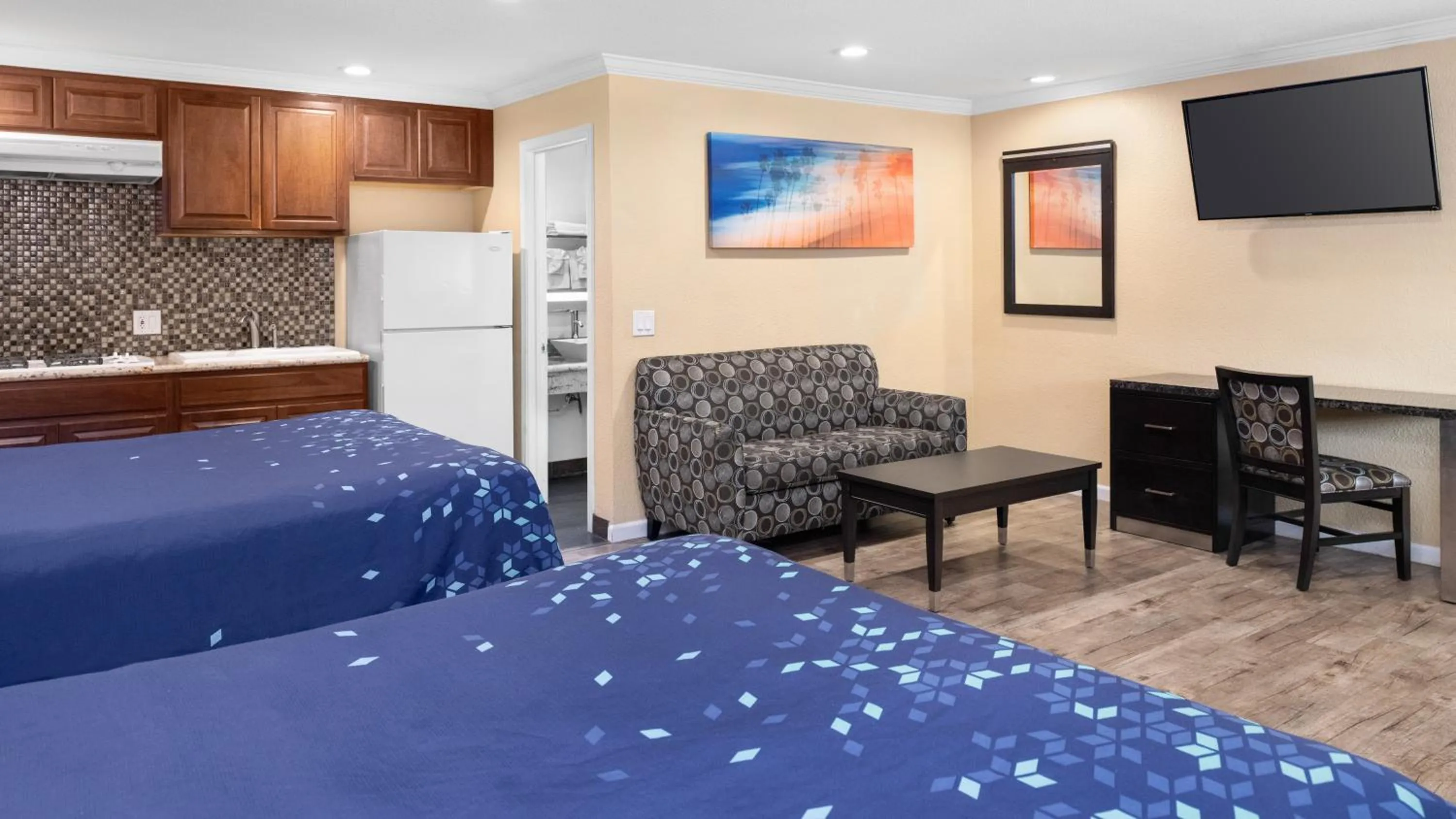 Bed in Scandia Motel