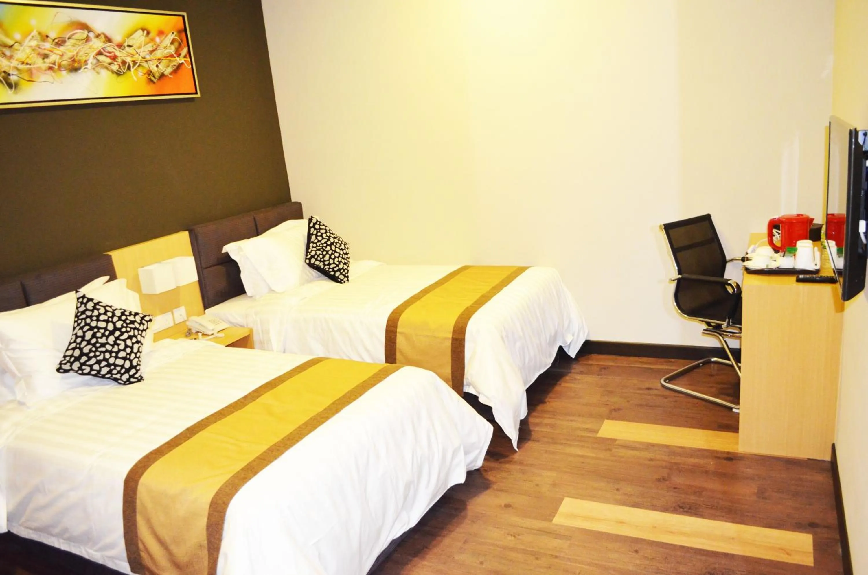 Bed in Q Bintang Hotel