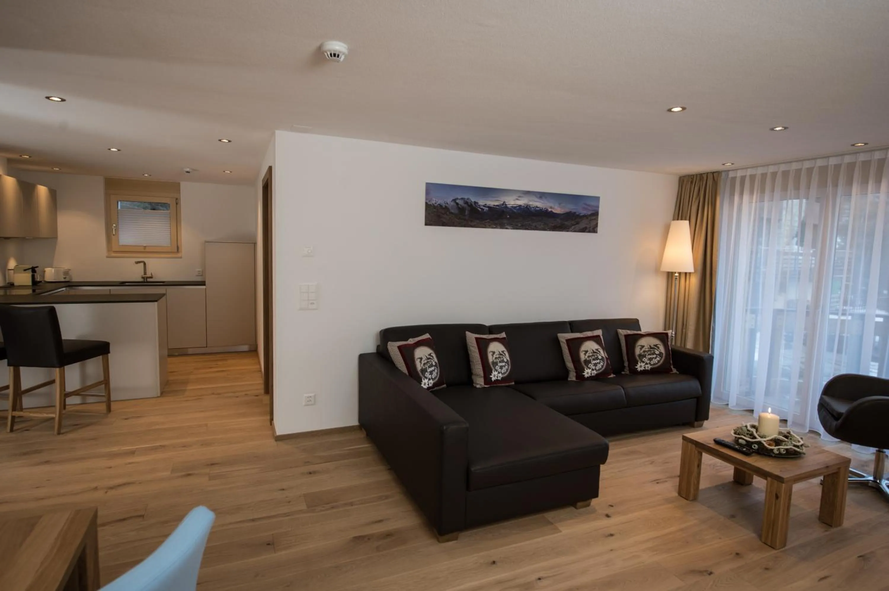 Living room in Panorama Ski Lodge