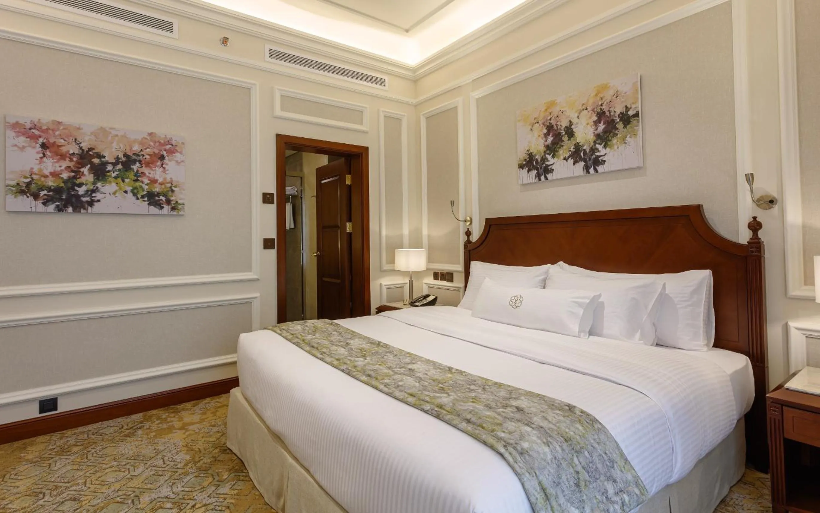 Bed in Sunset Jeddah