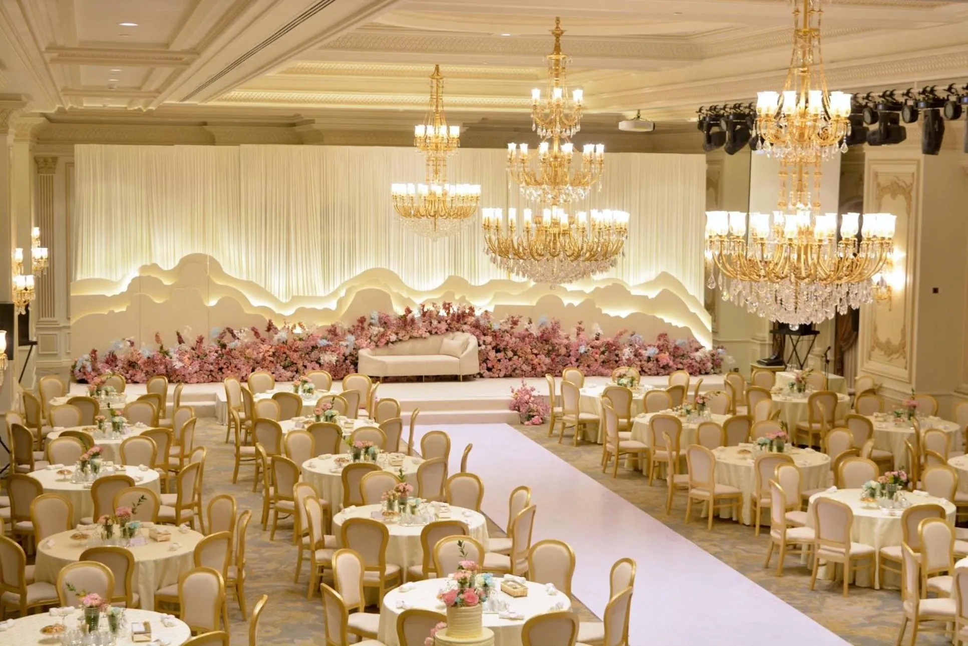 Property building in Sunset Jeddah