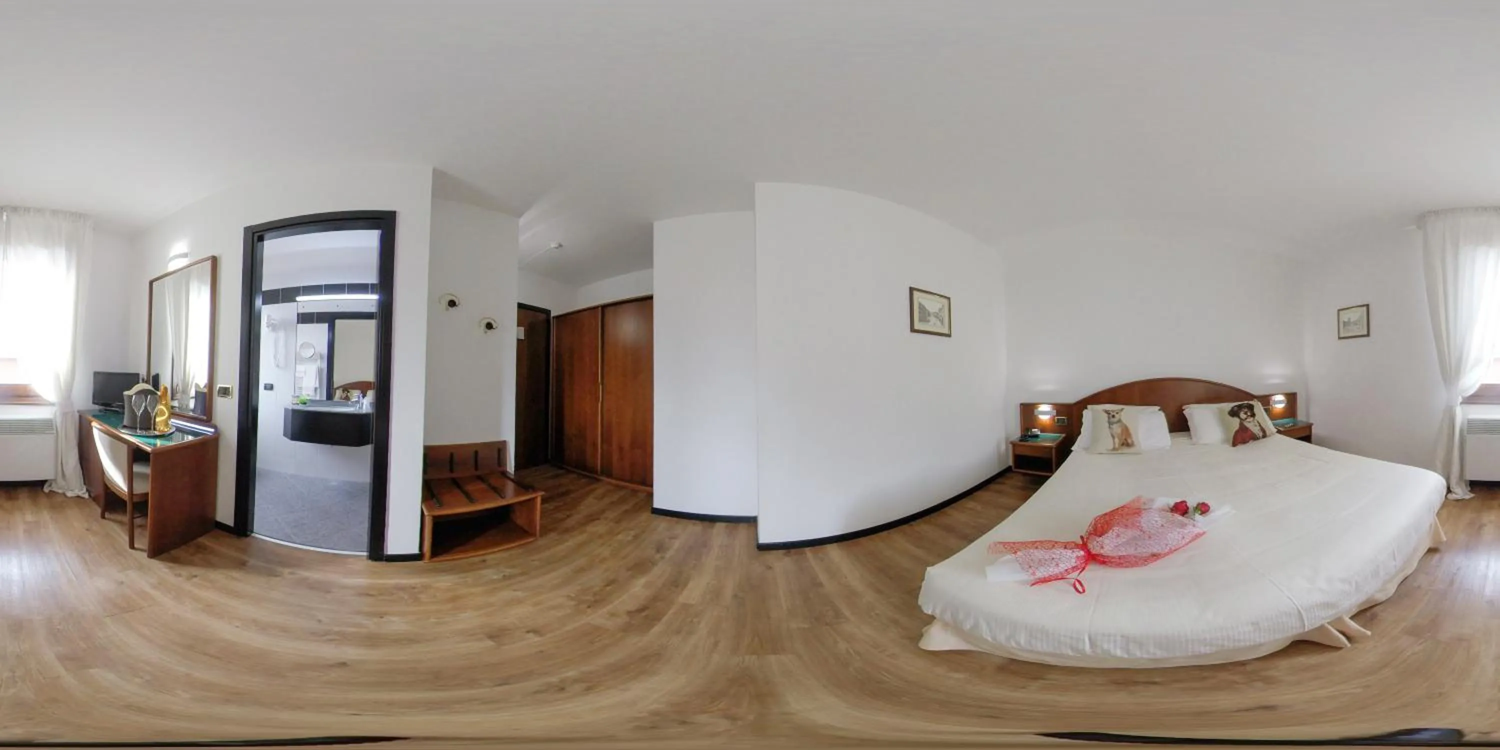 Bedroom, Bed in Hotel Daunia