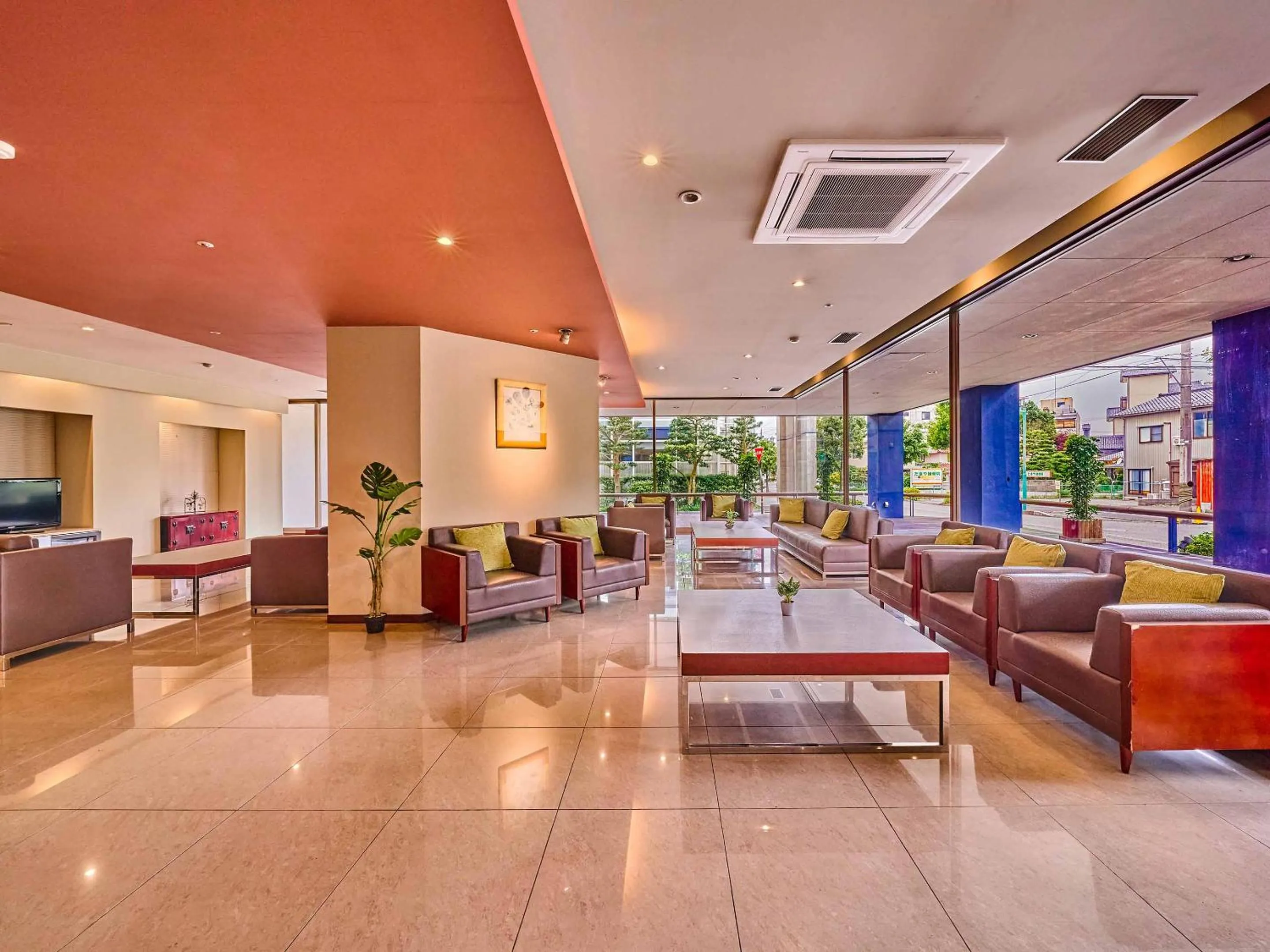 Lobby or reception in Ooedo Onsen Monogatari Yamashiro Saichoraku