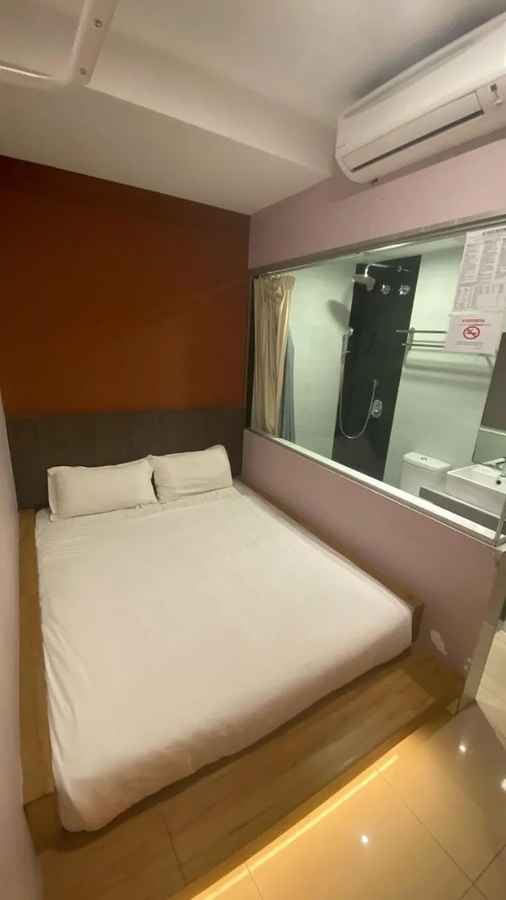 Bed in Hotel Vevo Puchong Malaysia