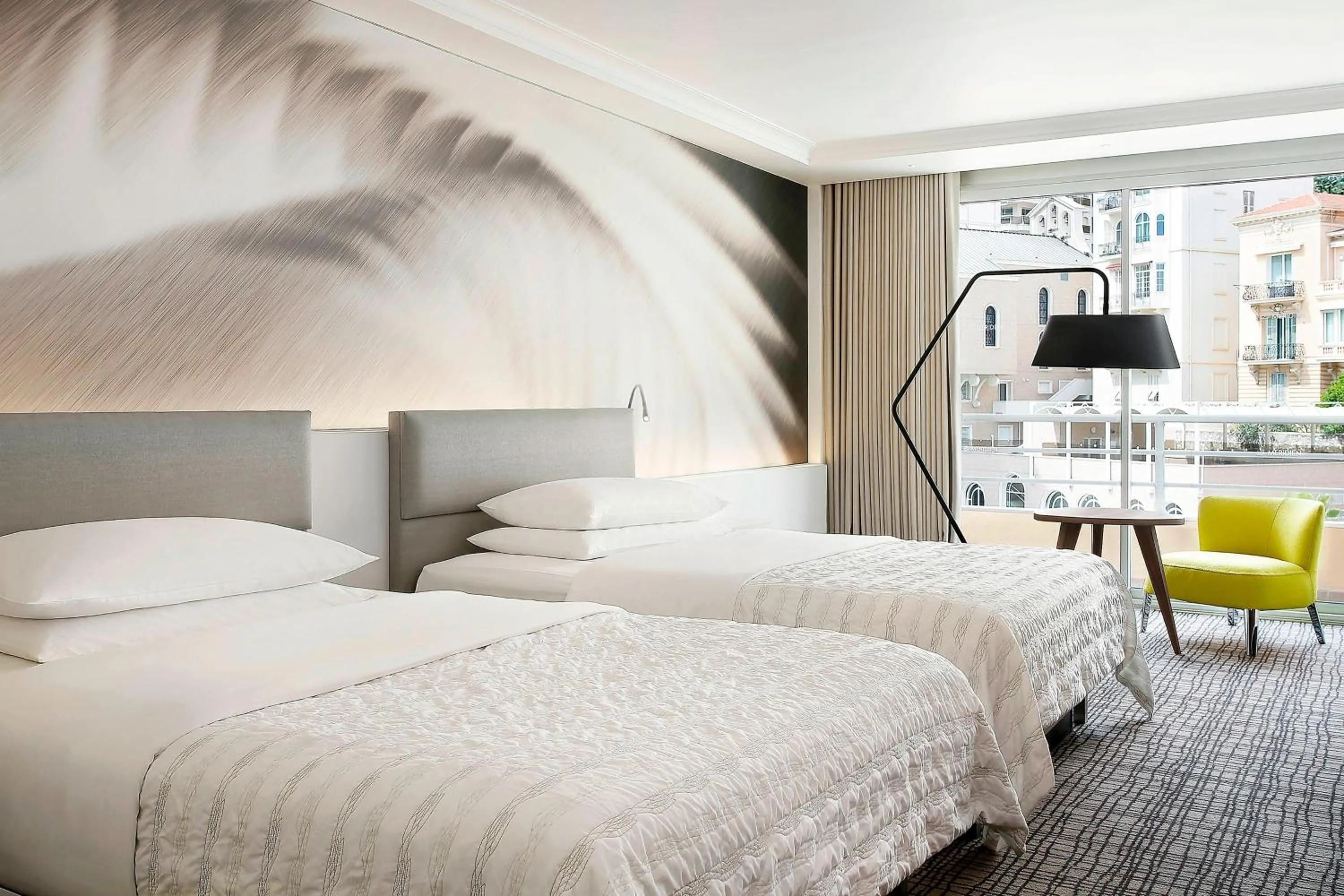 Photo of the whole room, Bed in Le Méridien Beach Plaza