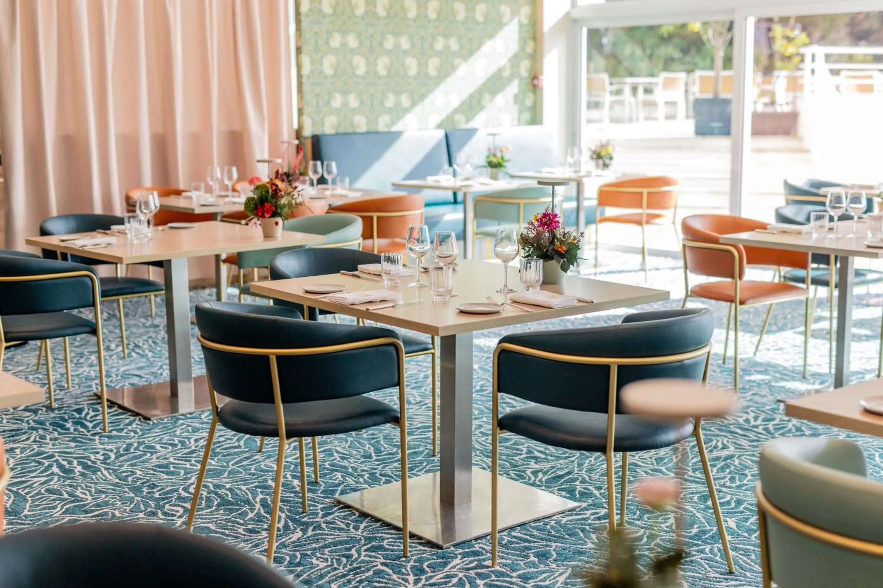 Restaurant/places to eat in Le Méridien Beach Plaza