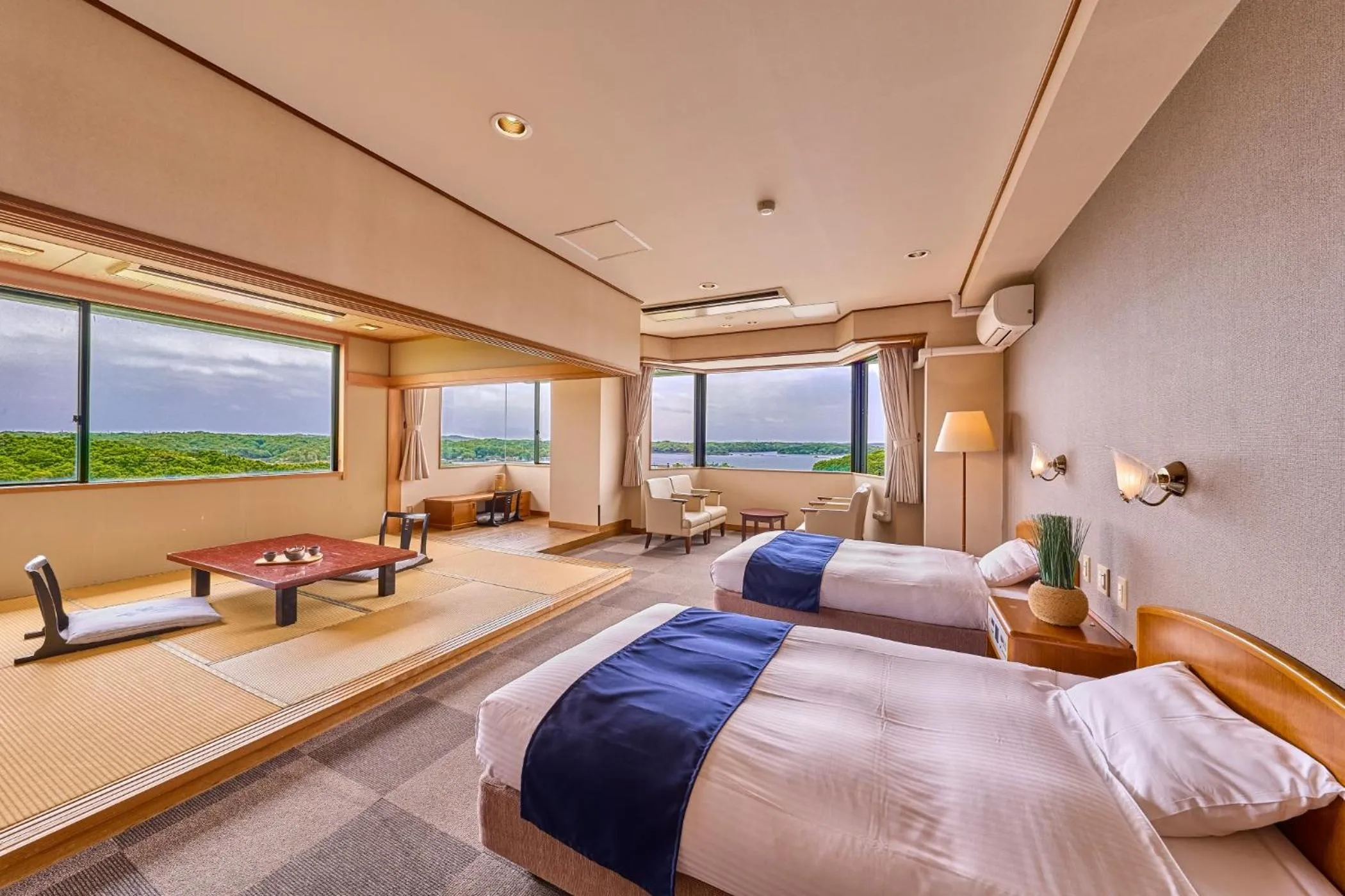 Photo of the whole room, Bed in Ooedo Onsen Monogatari Premium Shima Saichoraku