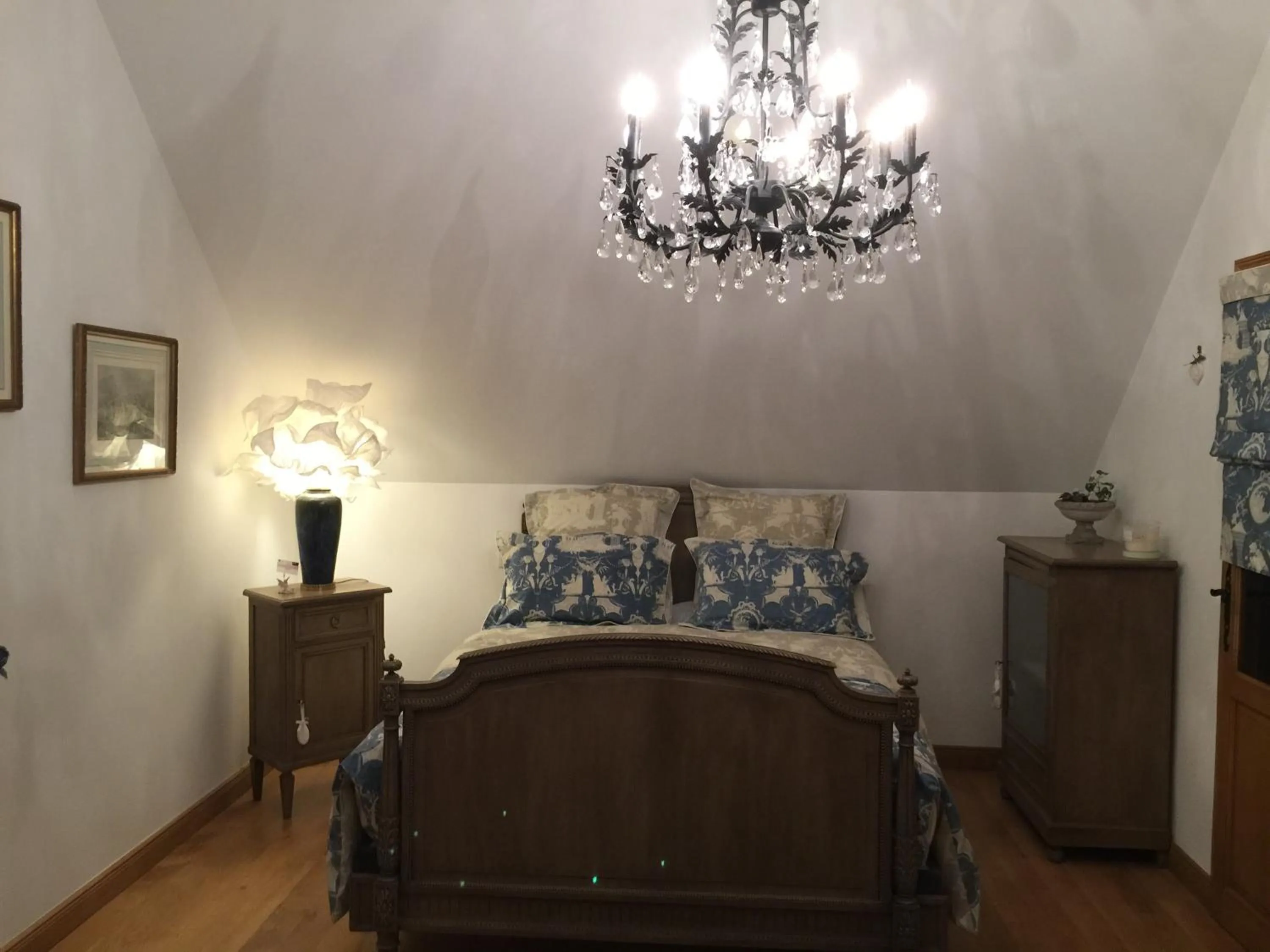 Photo of the whole room in Les Prémices De La Forêt