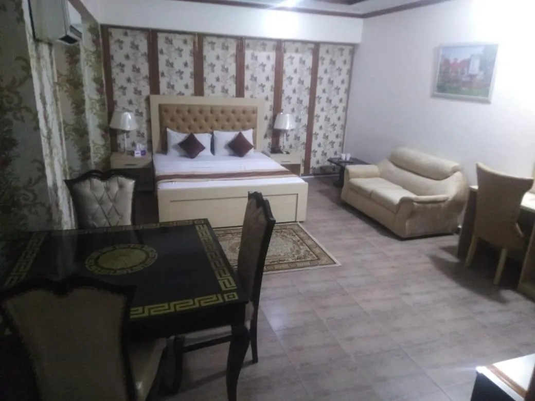 Bedroom in Premier Inn Davis Road Lahore