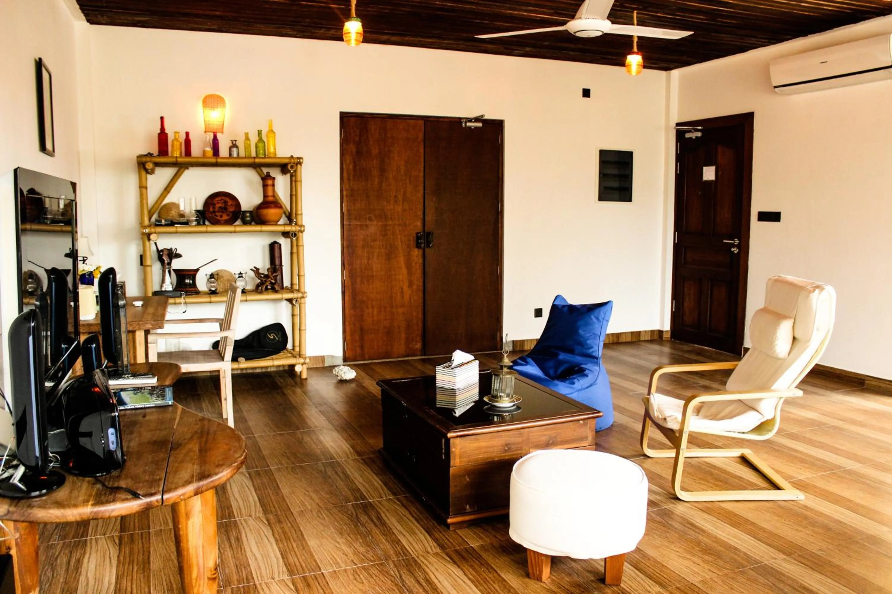 Communal lounge/ TV room in Cerulean View Residence