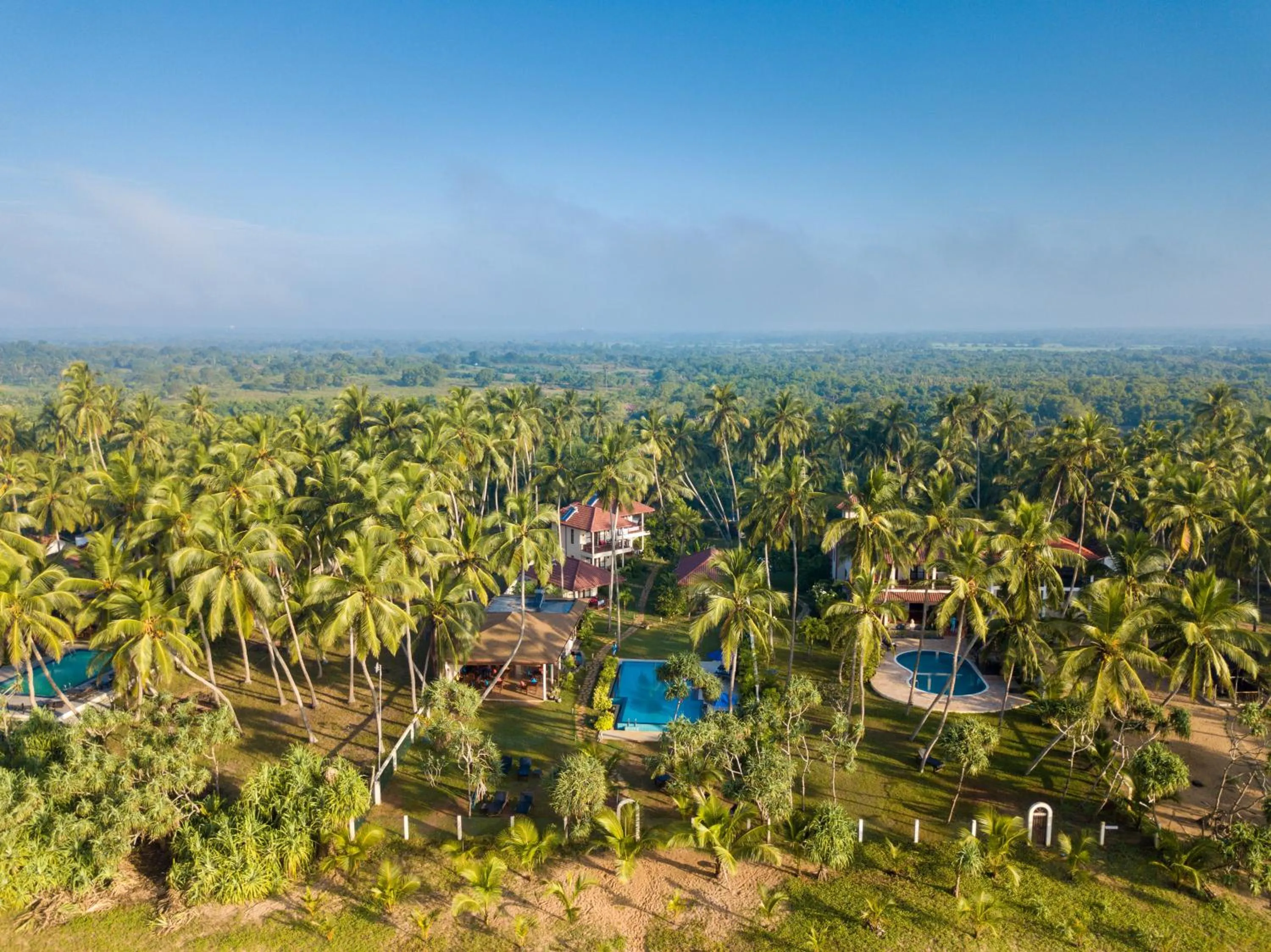 Bird's eye view, Bird's-eye View in Lanka Beach Bungalows