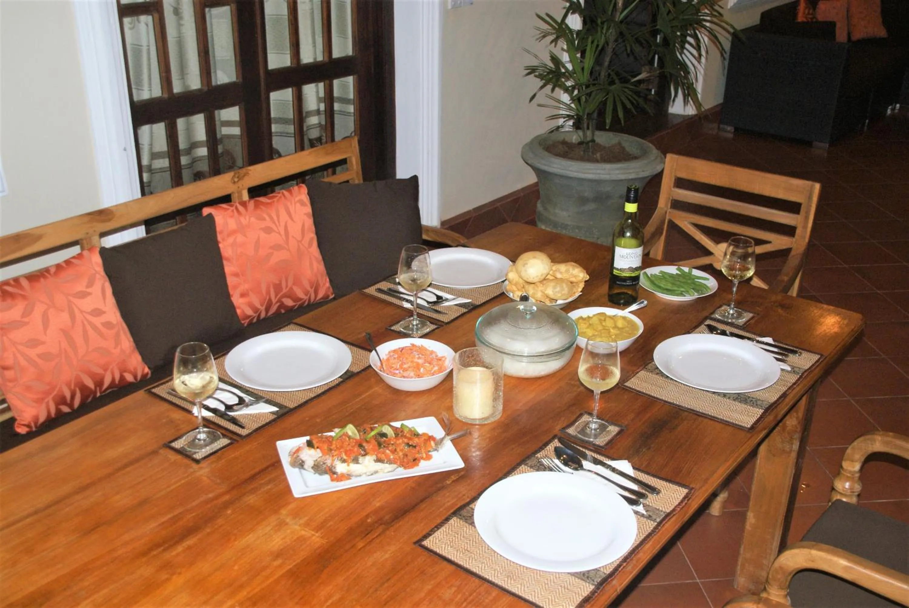 Dining Area in Lanka Beach Bungalows