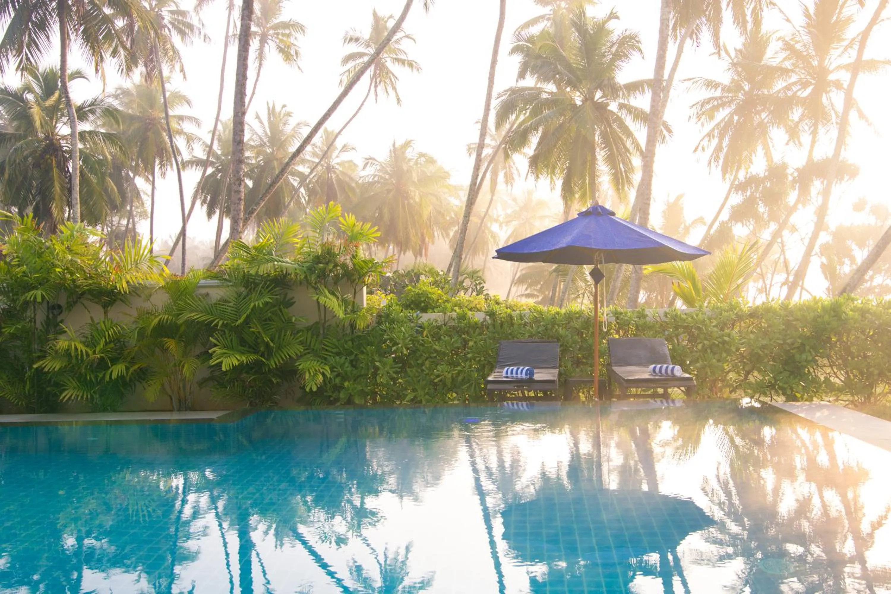 Swimming Pool in Lanka Beach Bungalows