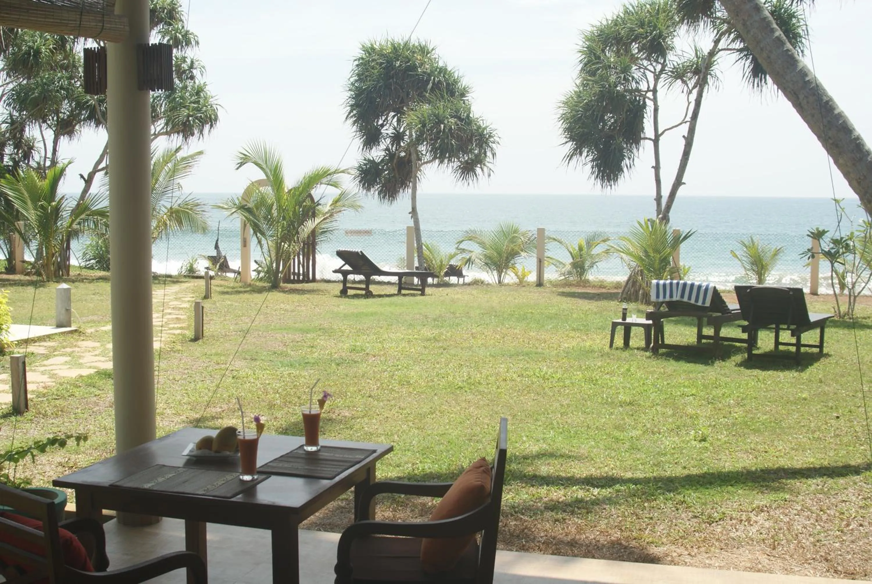 Garden, Restaurant/Places to Eat in Lanka Beach Bungalows