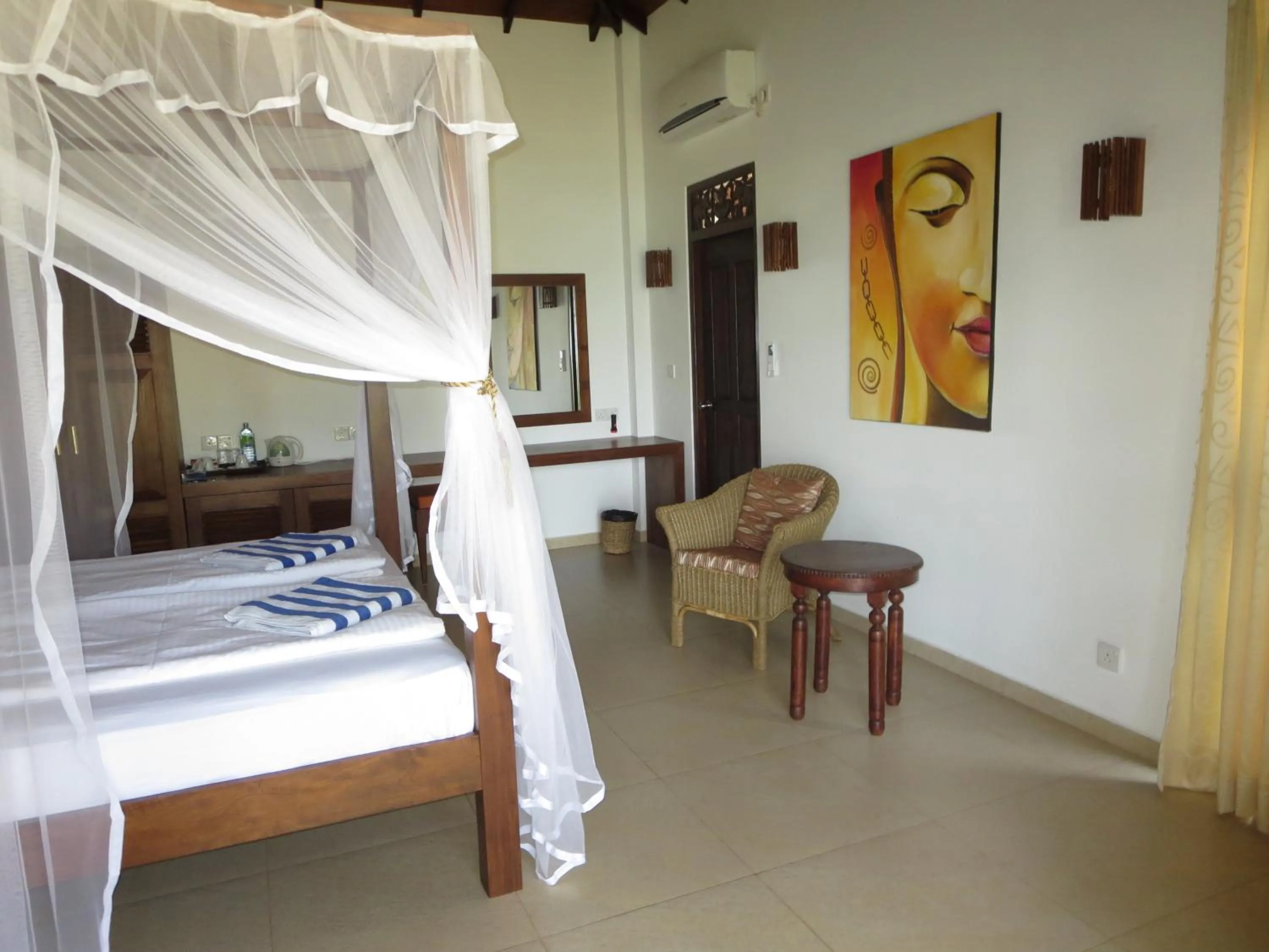 Photo of the whole room, Bed in Lanka Beach Bungalows