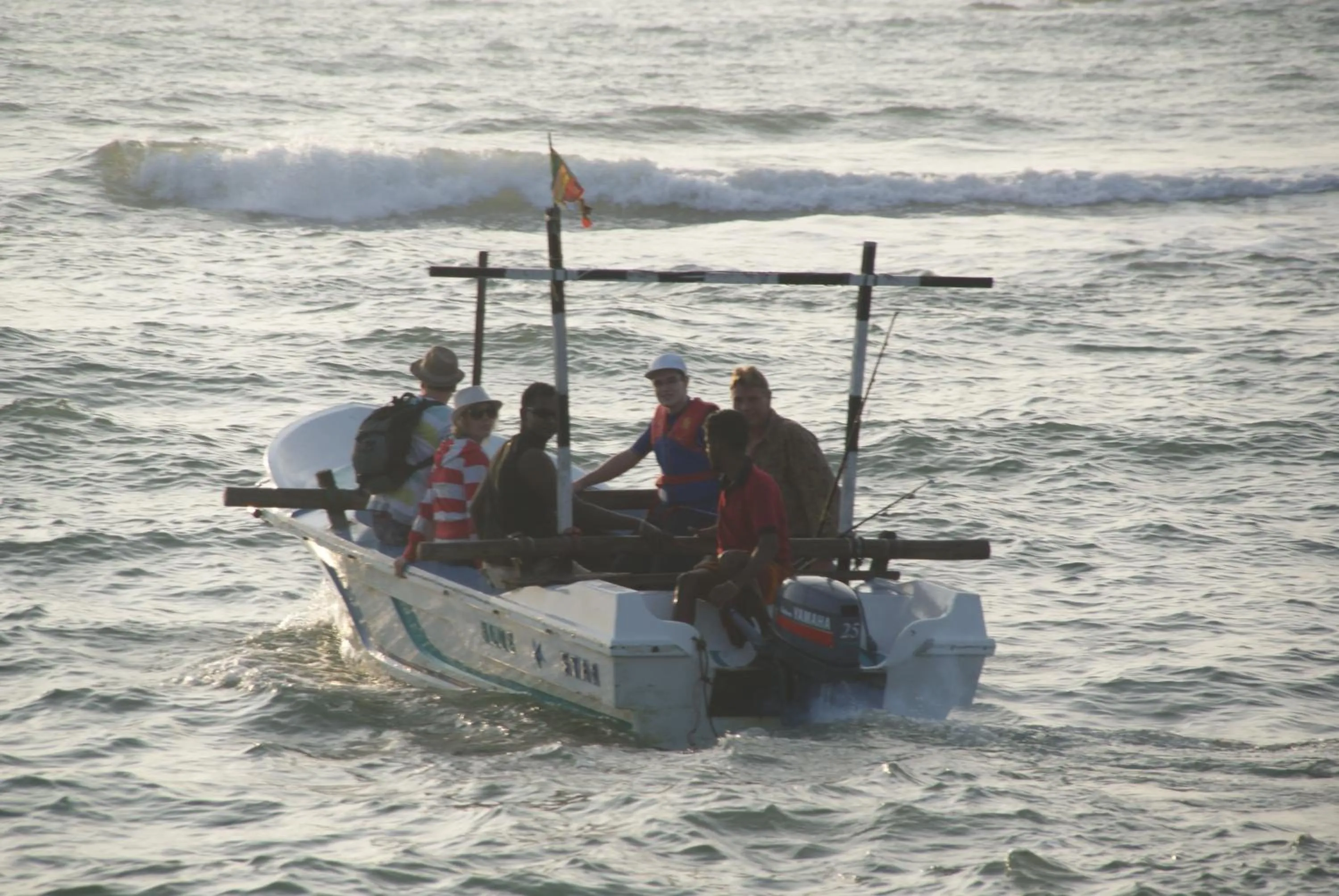 Activities, Canoeing in Lanka Beach Bungalows
